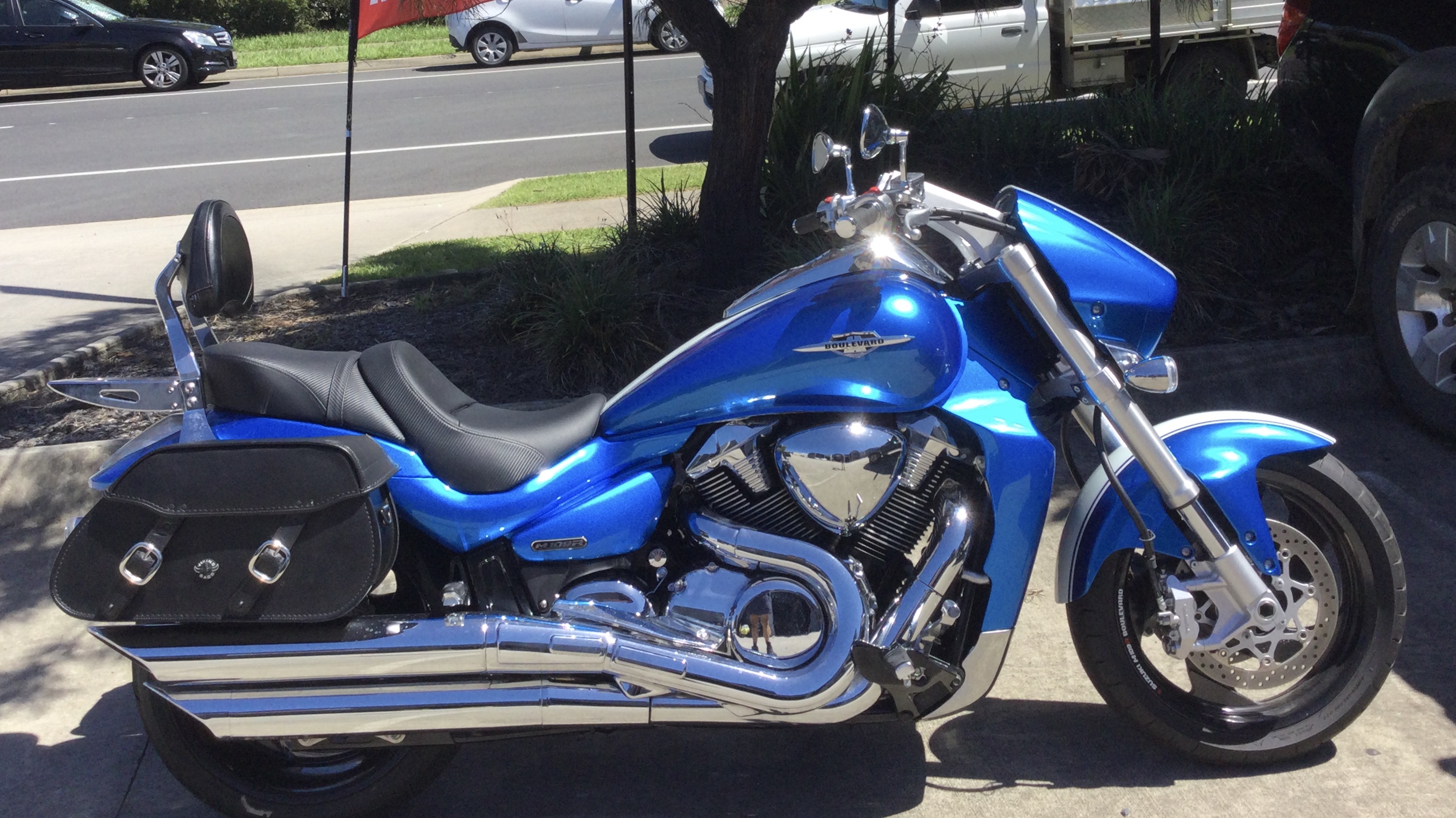 2012 SUZUKI M109R CRUISER