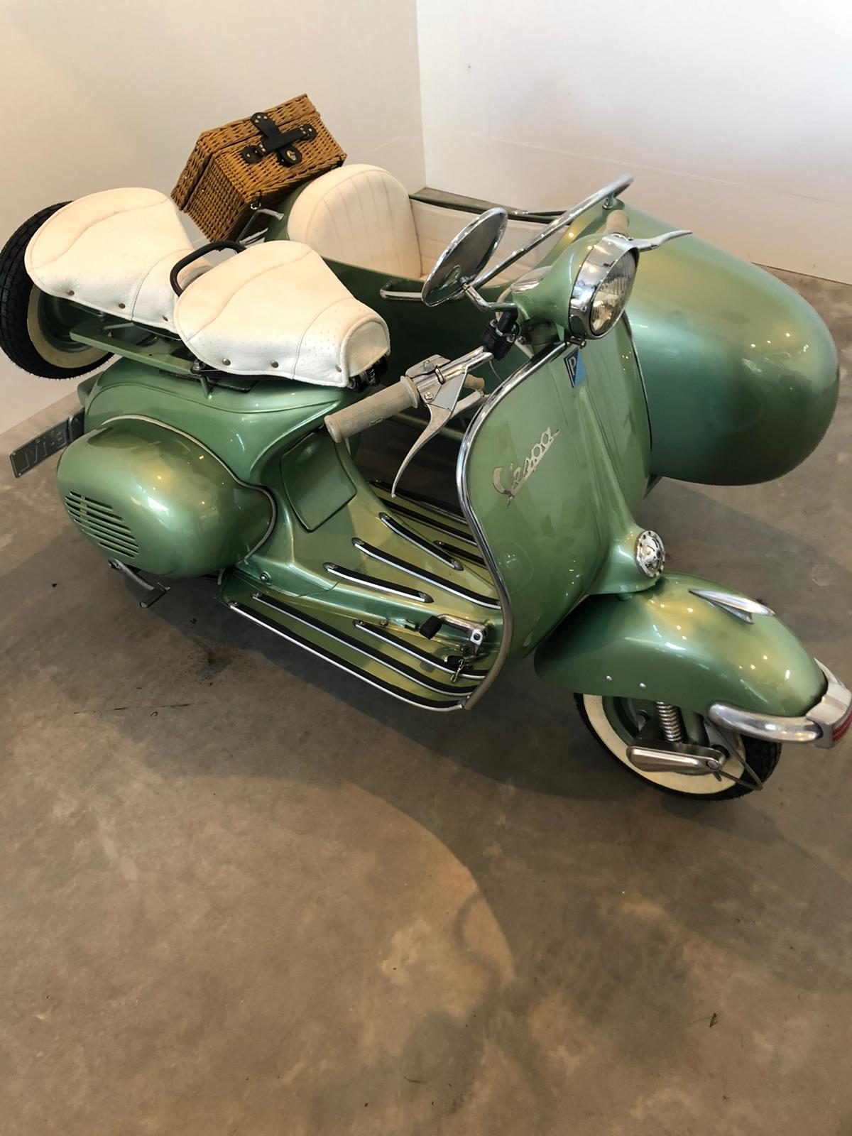 1952 PIAGGO VESPA 125CC SCOOTER