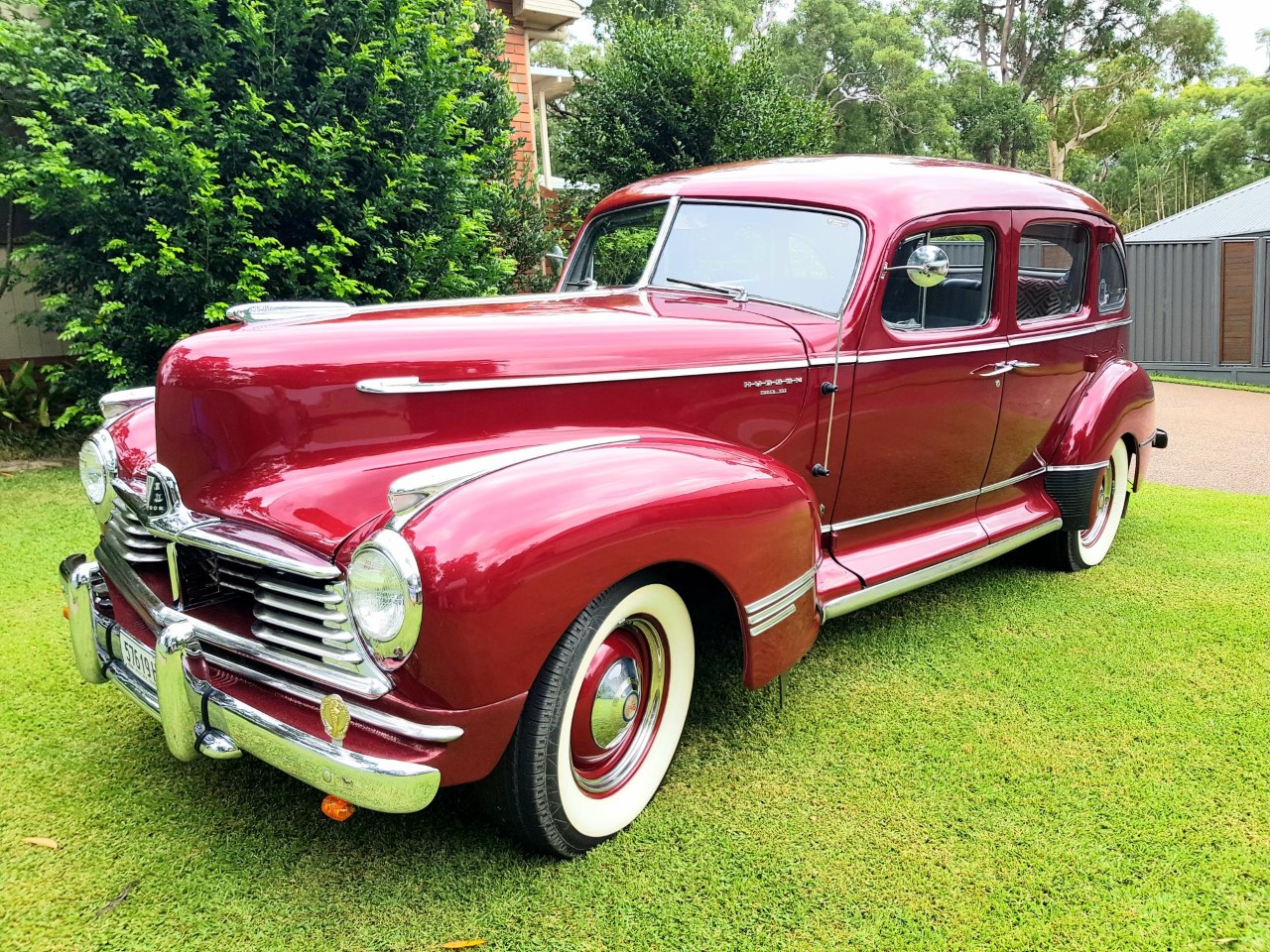 1946 HUDSON SUPER SIX SEDAN