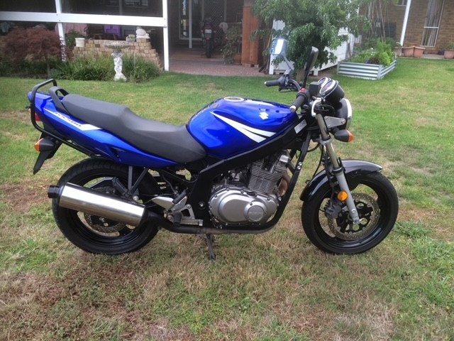 2004 SUZUKI GS500 ROAD 