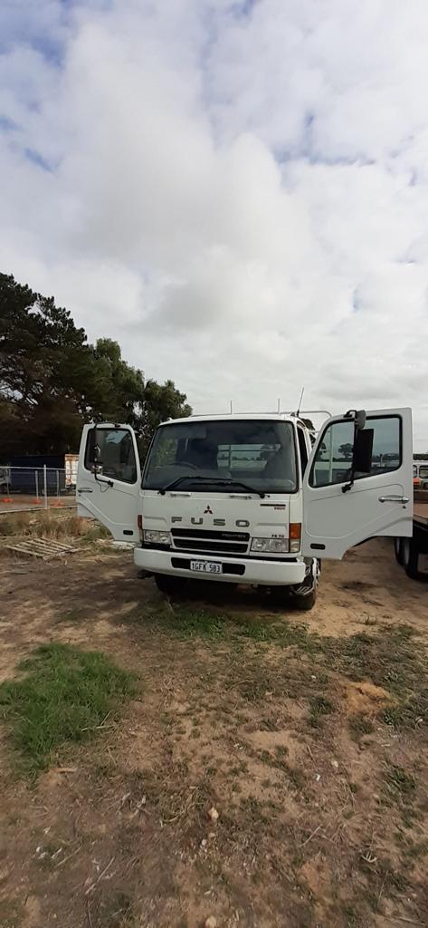 2006 MITSUBISHI FIGHTER TRAY