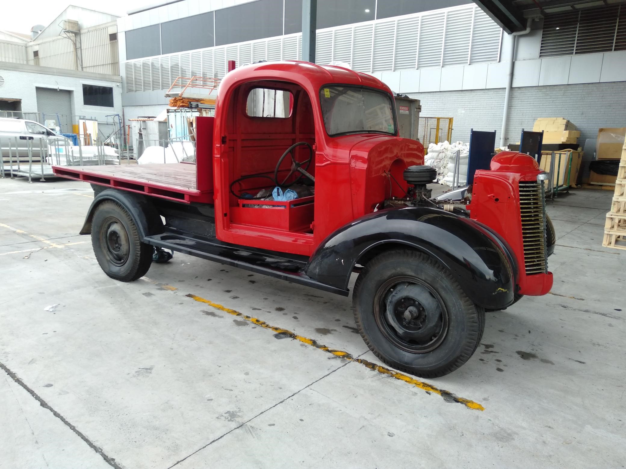 1937 OLDSMOBILE TRUCK