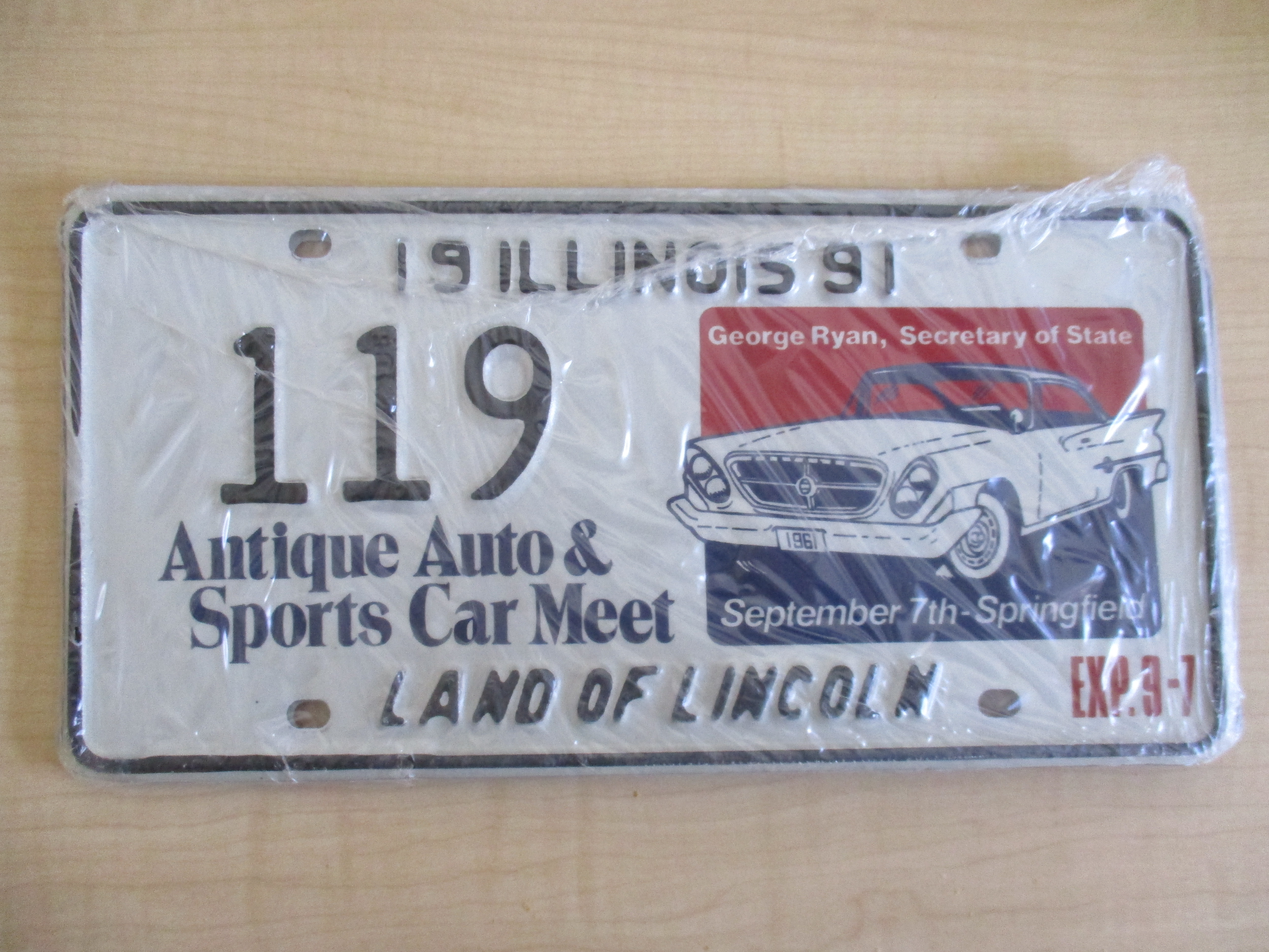 CHRYSLER GENUINE ILLINOIS PAIR (2 PLATES) 