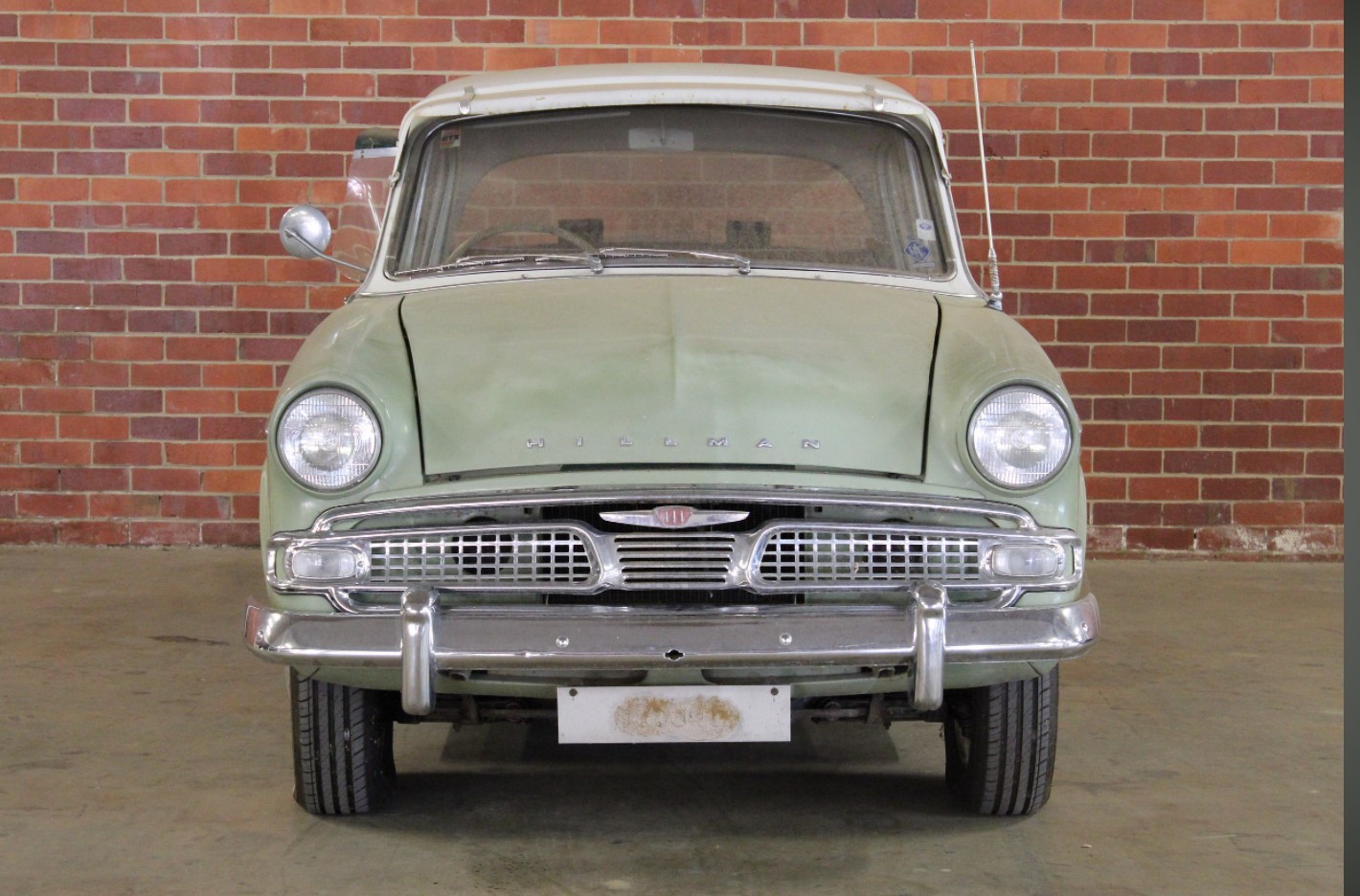 1960 HILLMAN MINX DELUXE IIIB 4D SEDAN 