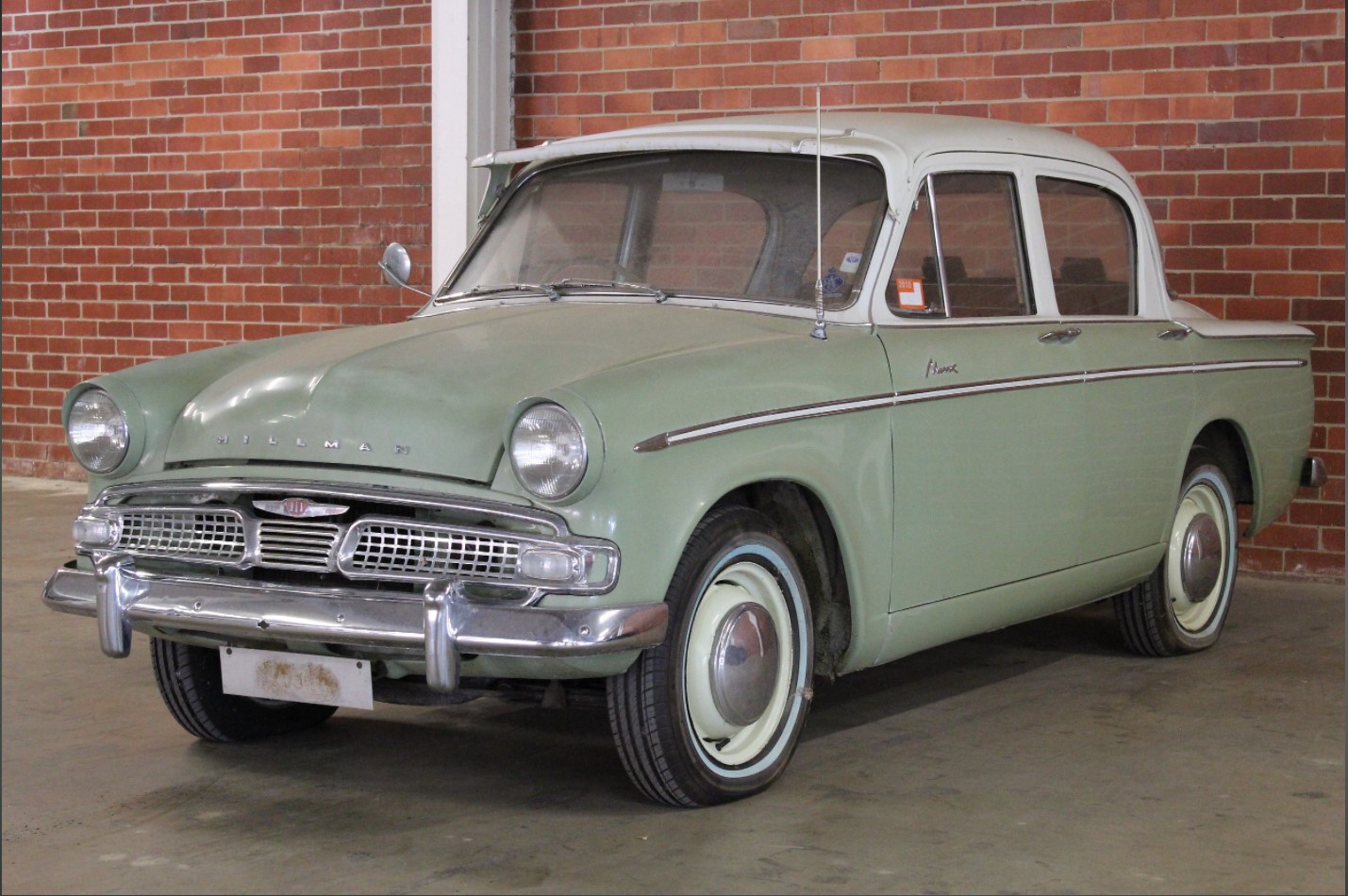 1960 HILLMAN MINX DELUXE IIIB 4D SEDAN 