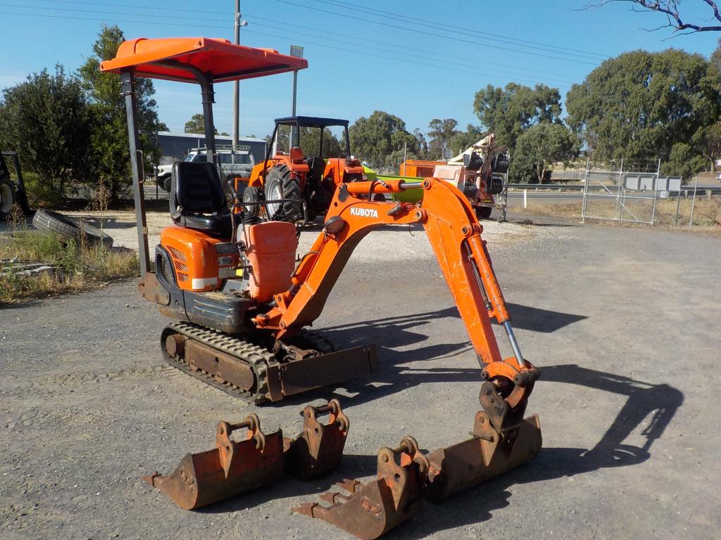 Kubota K008-3 Excavator
