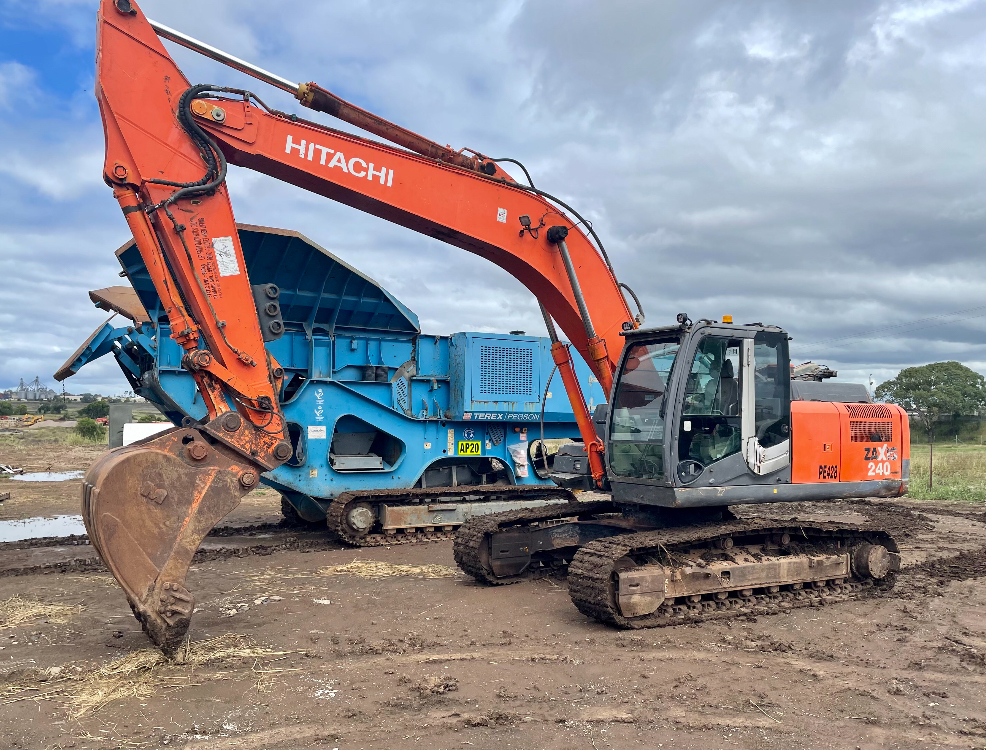 Hitachi ZX240-3 Excavator