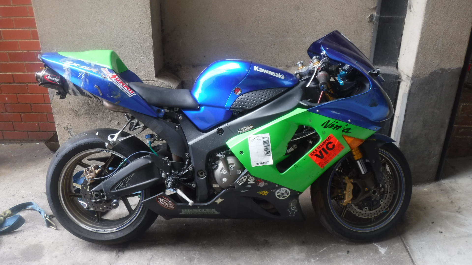 2005 Kawasaki ZX6R Sports