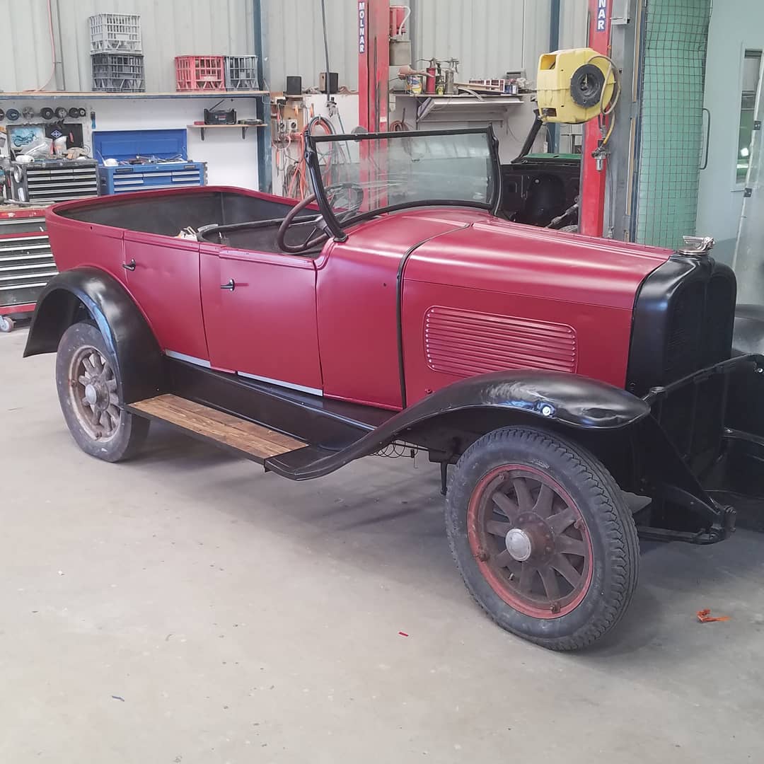 1928 PONTIAC TOURER