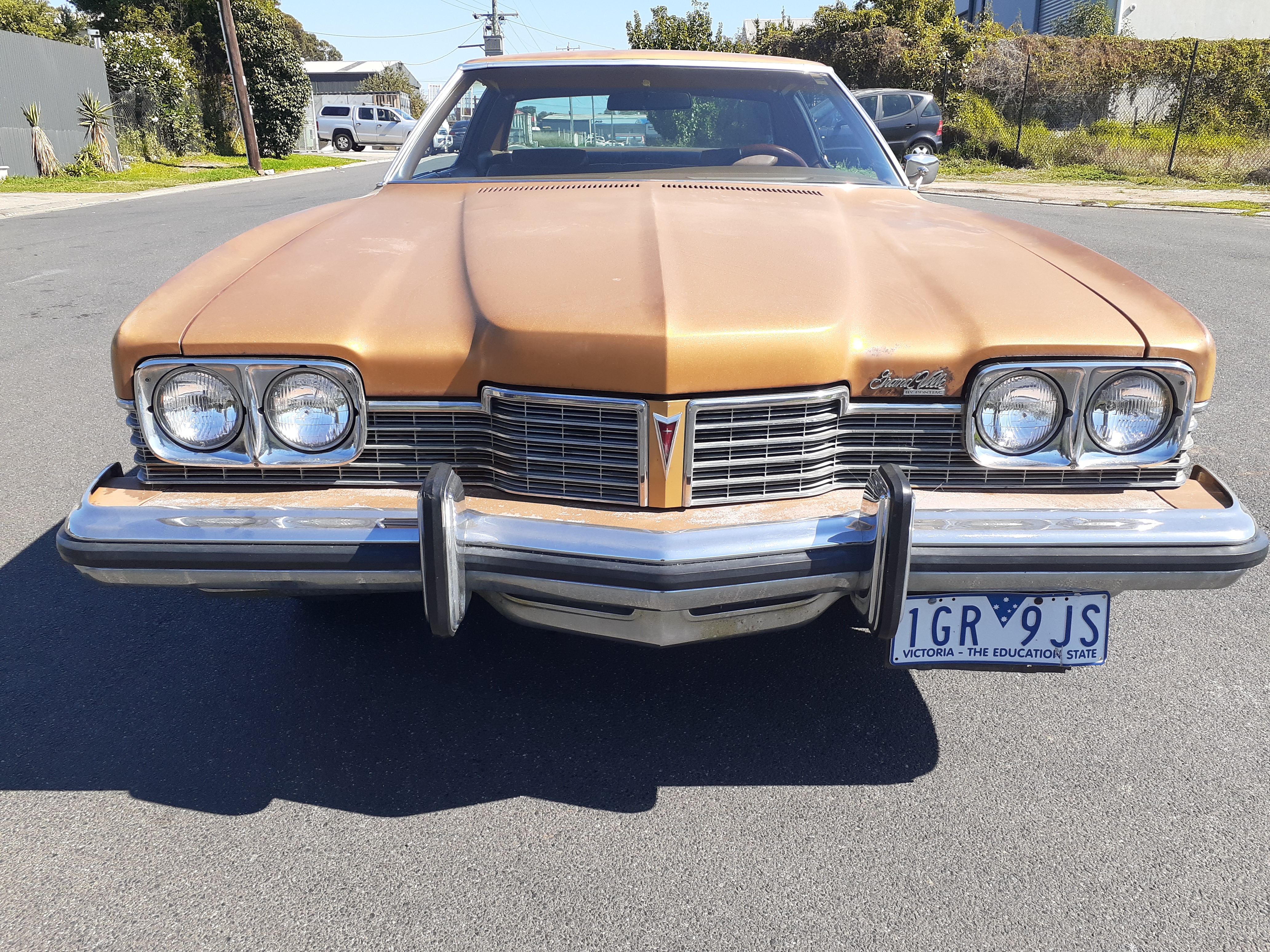 1973 PONTIAC GRANDVILLE SEDAN