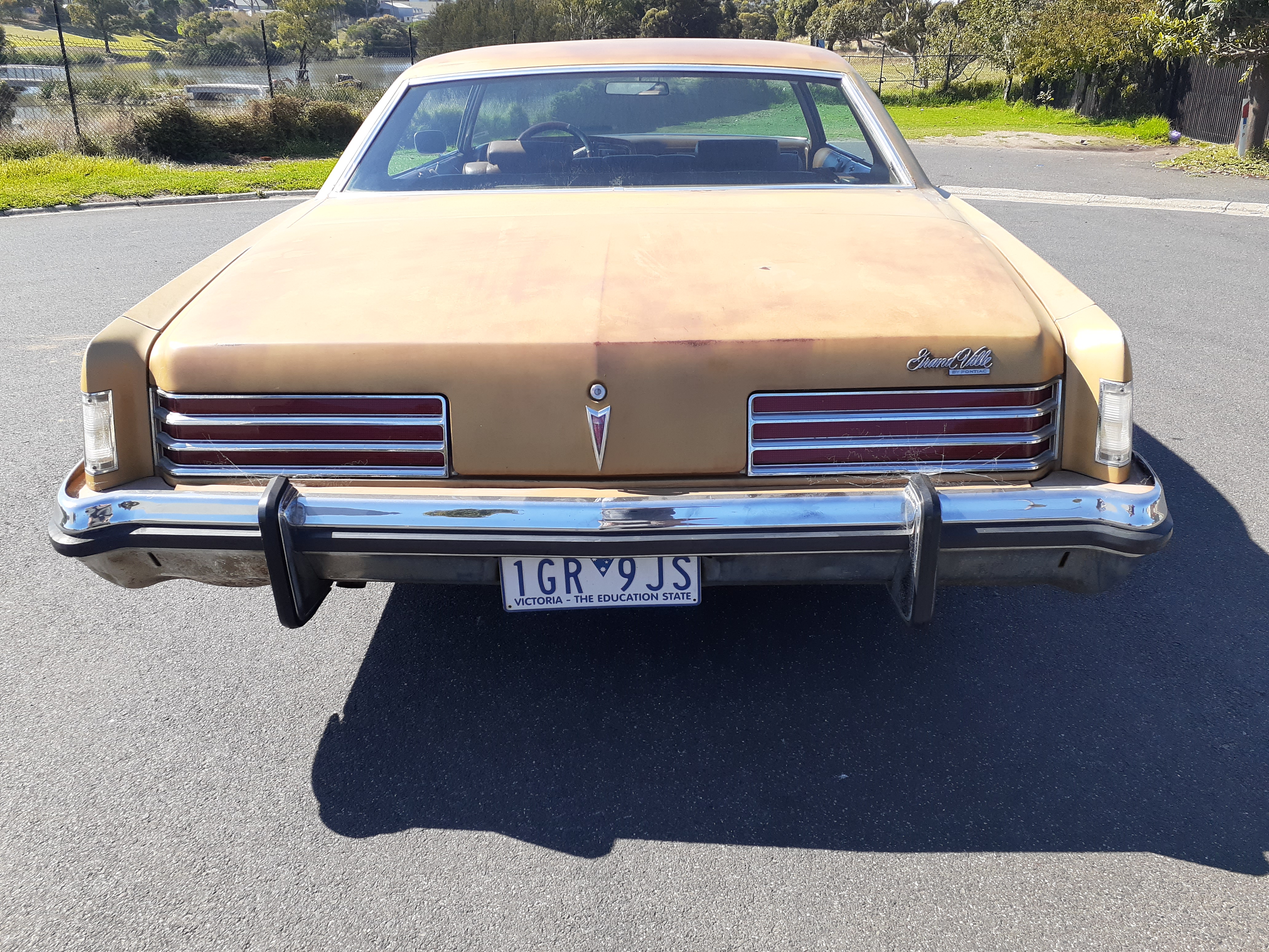 1973 PONTIAC GRANDVILLE SEDAN