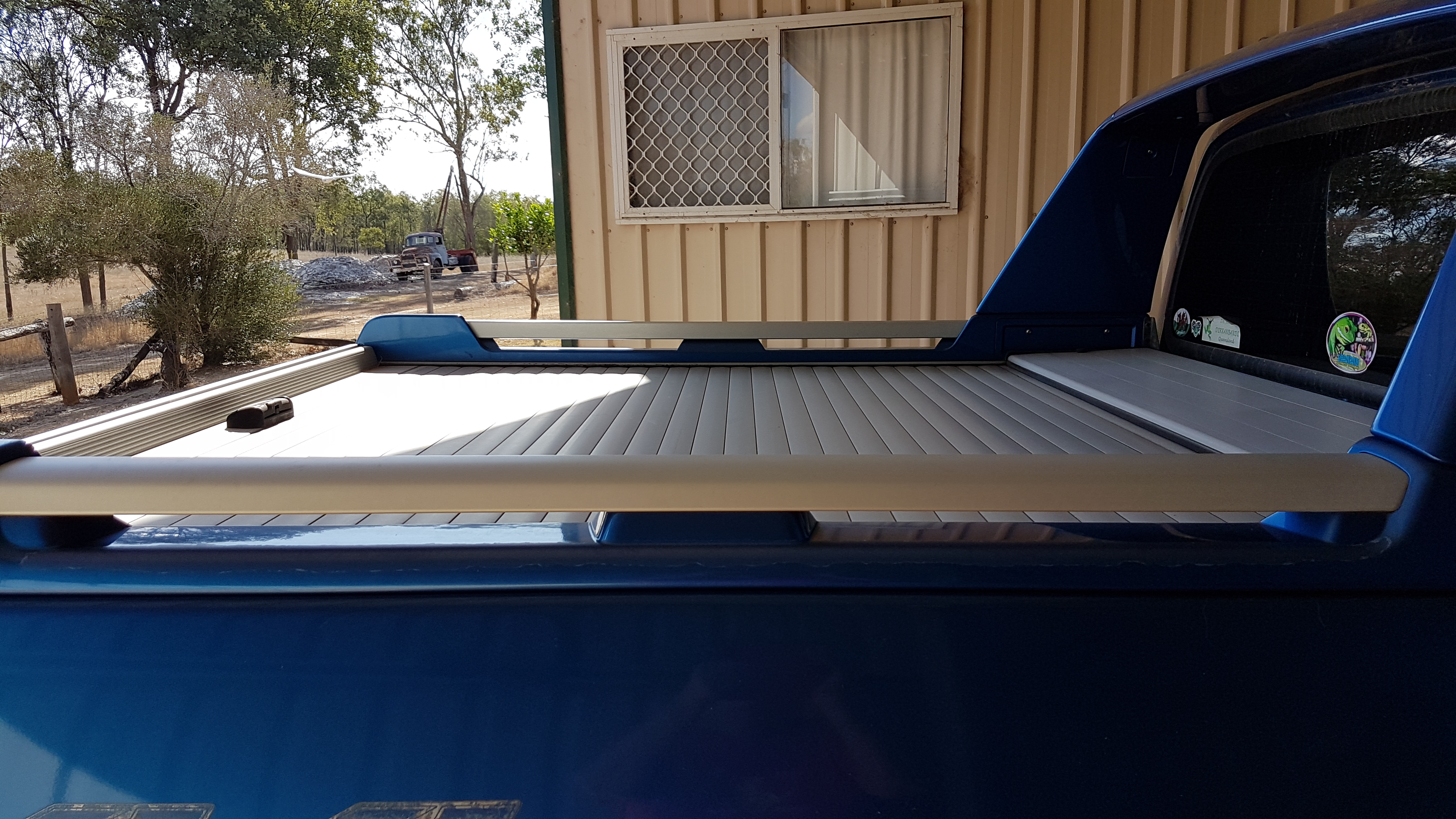 FORD WILDTRAK SLIDING BACK & PARTS