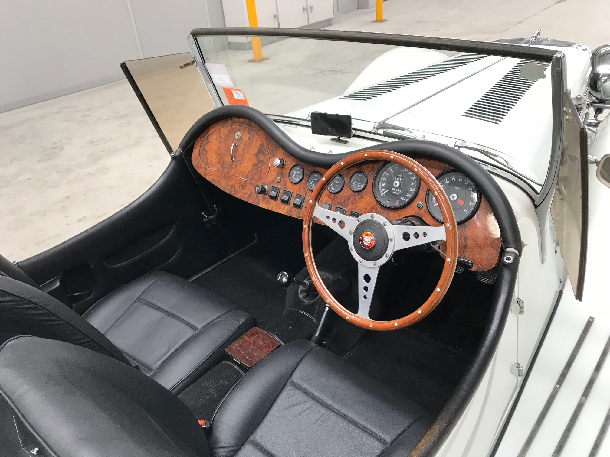 1972 PANTHER J72 ROADSTER 