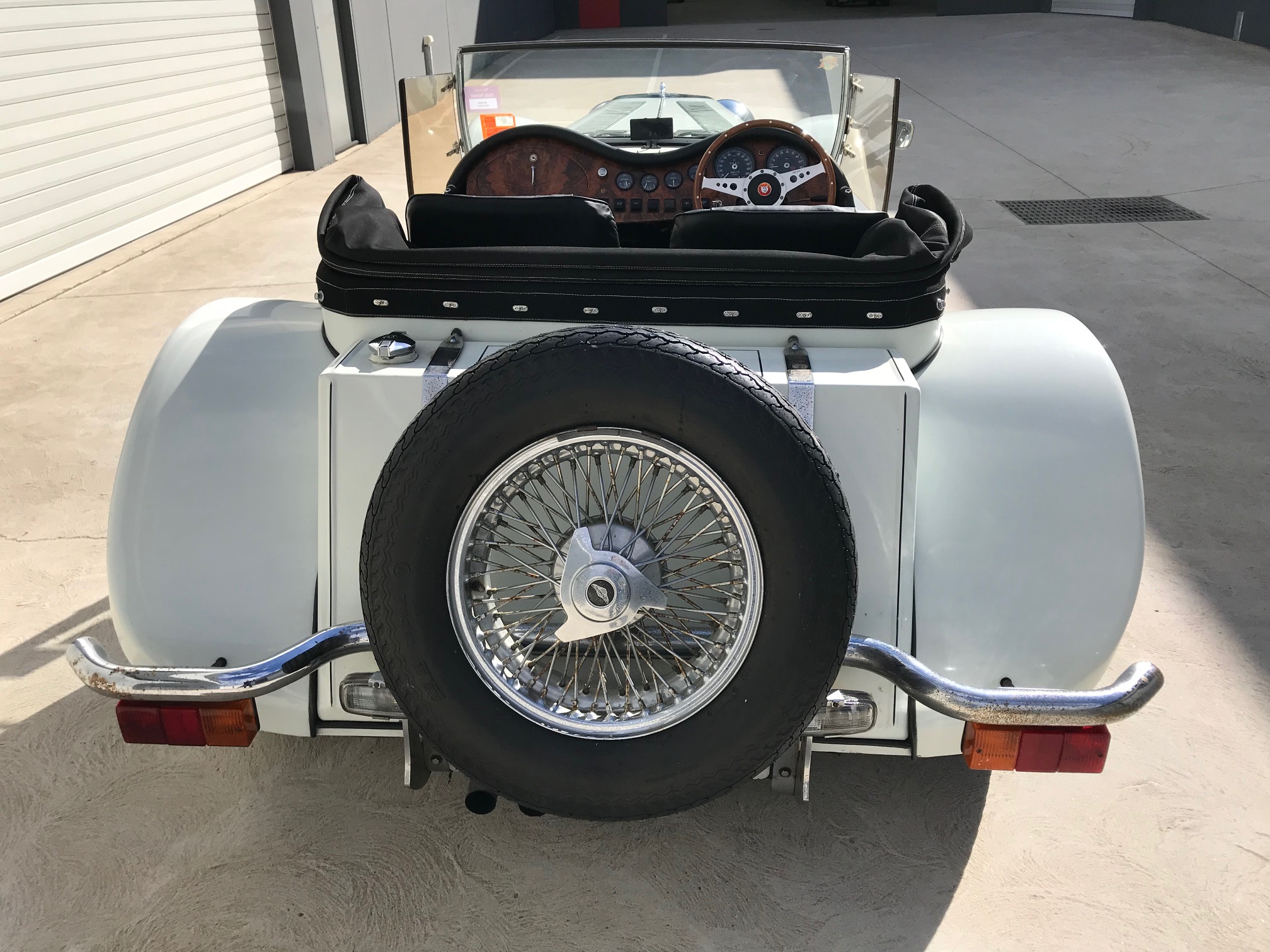 1972 PANTHER J72 ROADSTER 