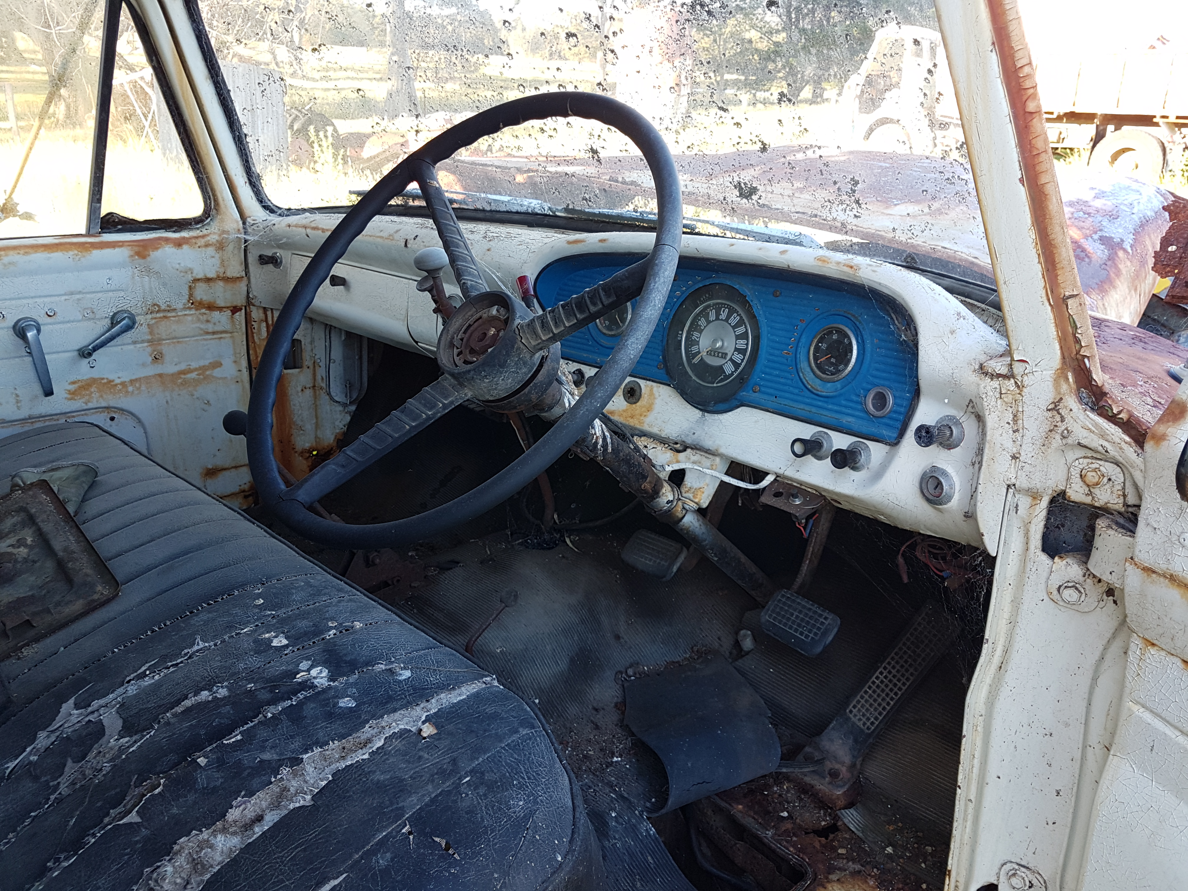 1964 FORD F600 TIPPER