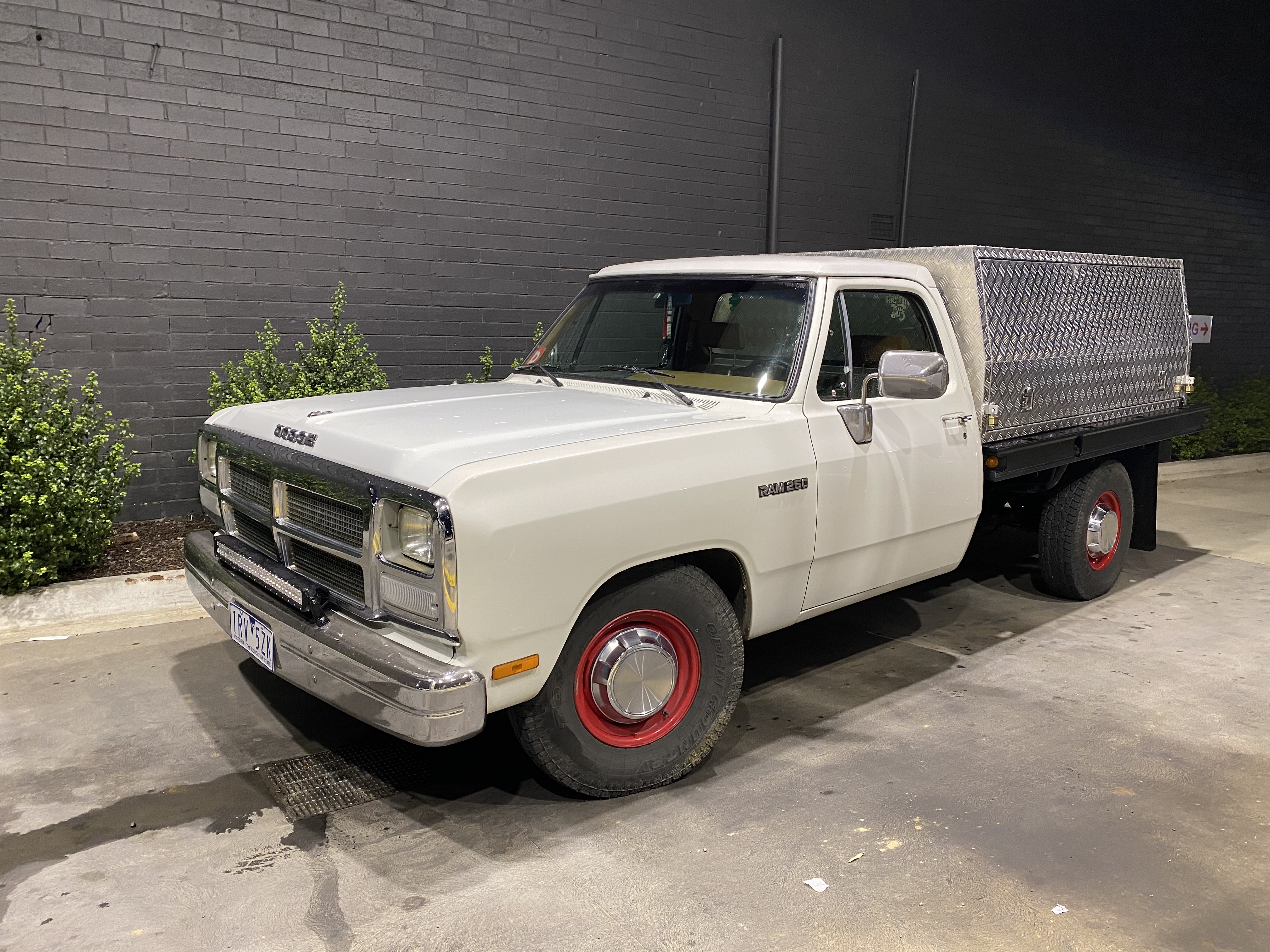 1988 DODGE RAM 250 UTILITY