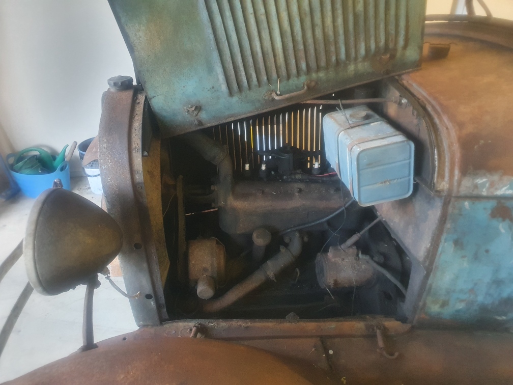 1928 FORD MODEL A SEDAN