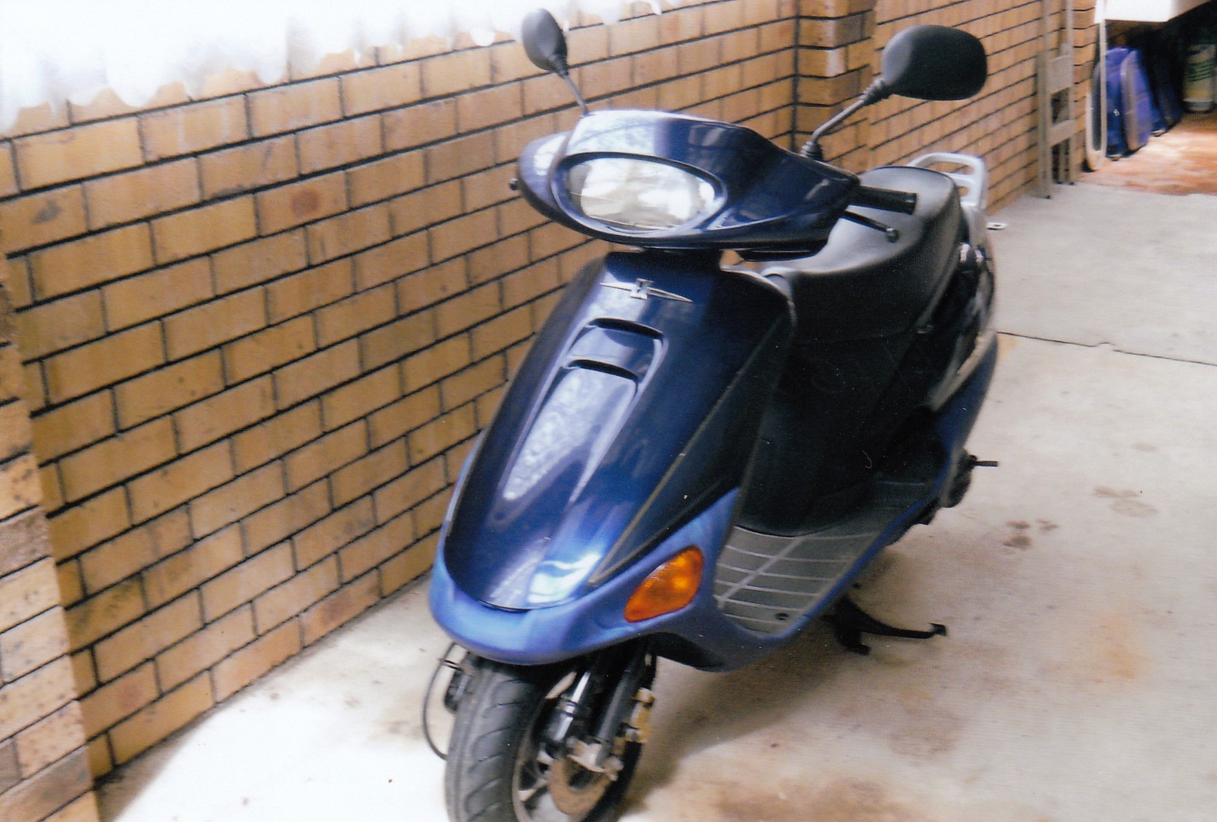 1999 HONDA SJ100 (BALI) SCOOTER