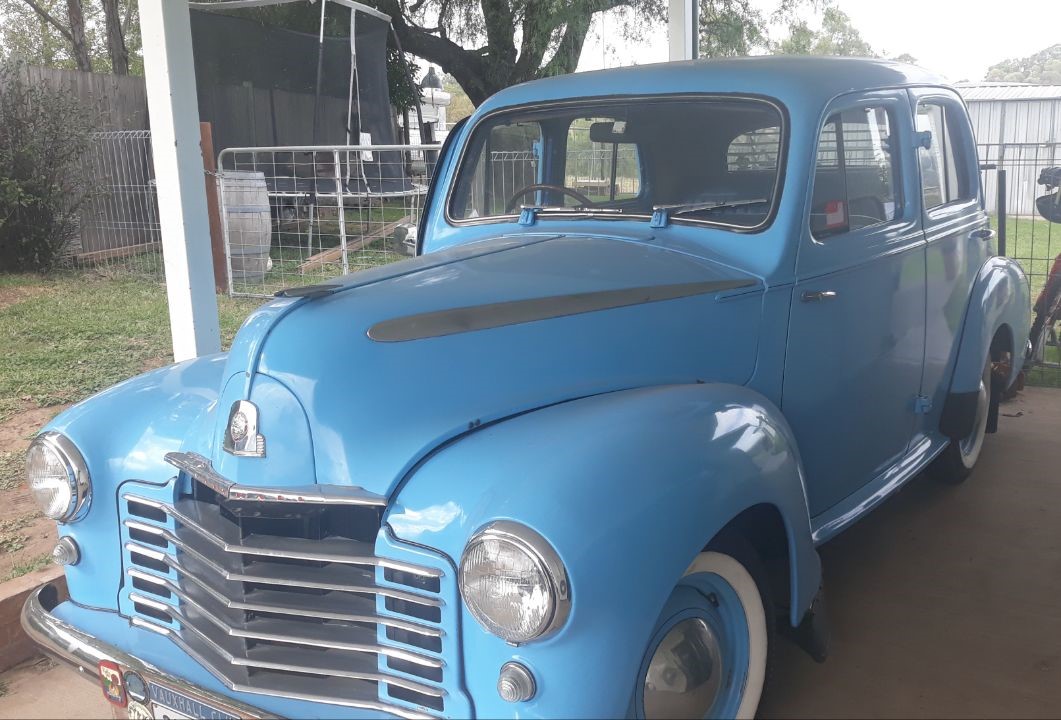 1950 VAUXHALL WYVERN SEDAN
