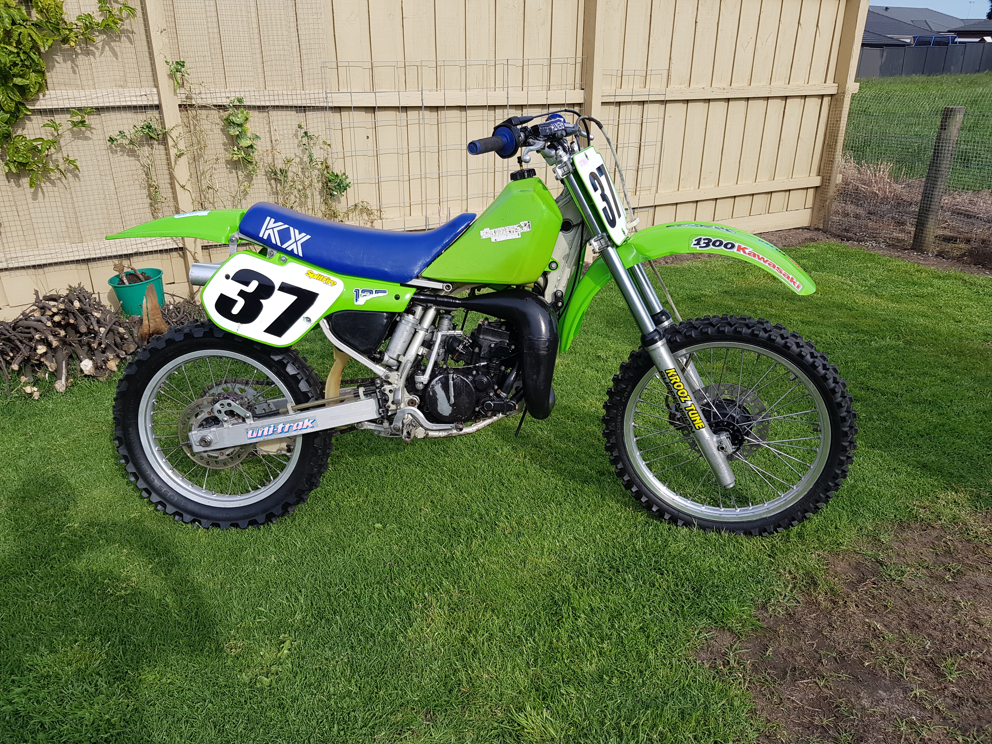 1986 KAWASAKI KX125 MOTOCROSS 
