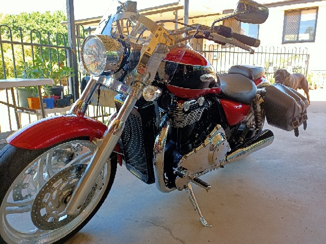 2011 TRIUMPH THUNDERBIRD CRUISER 