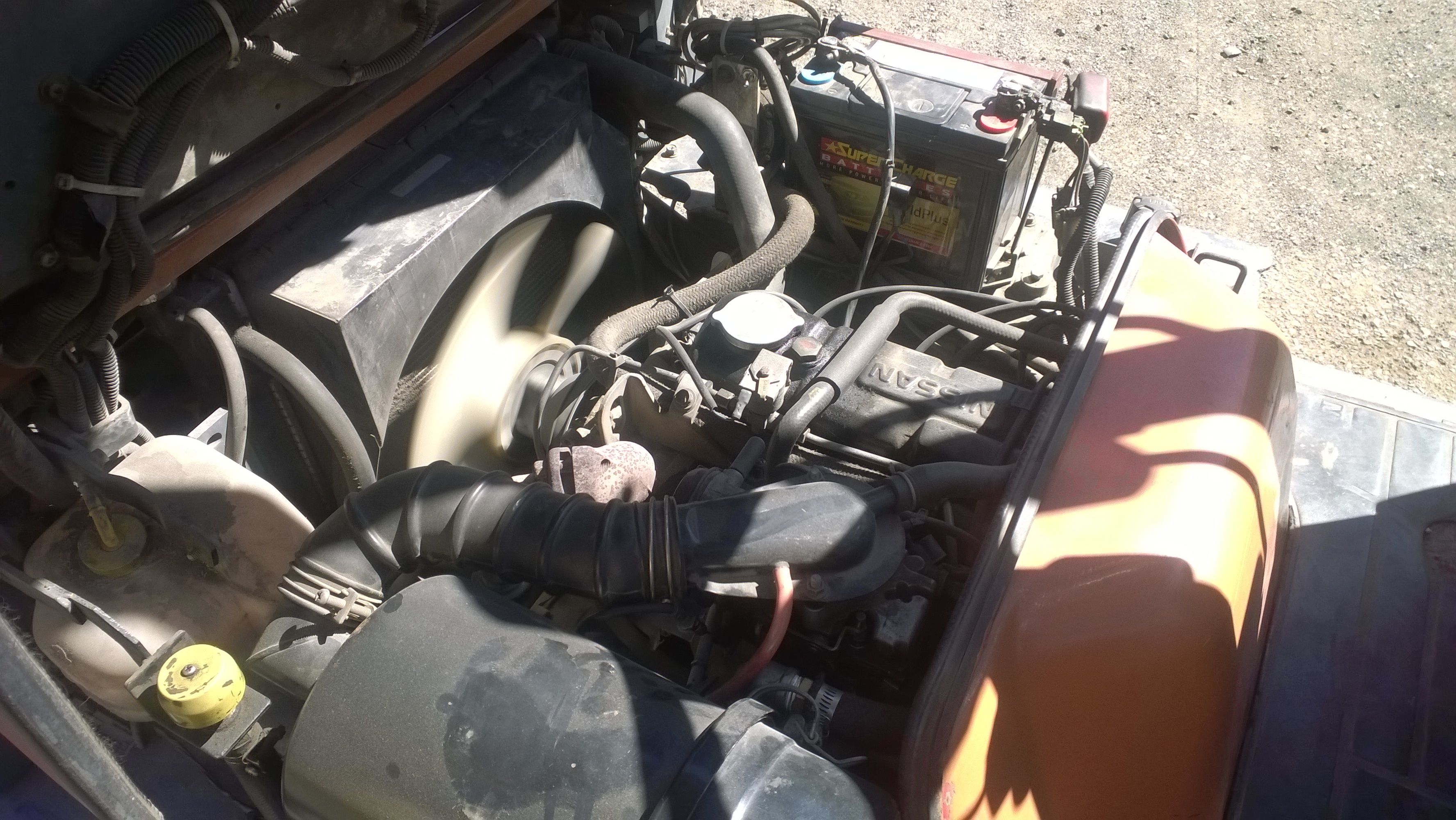 NISSAN 2.5 FORKLIFT