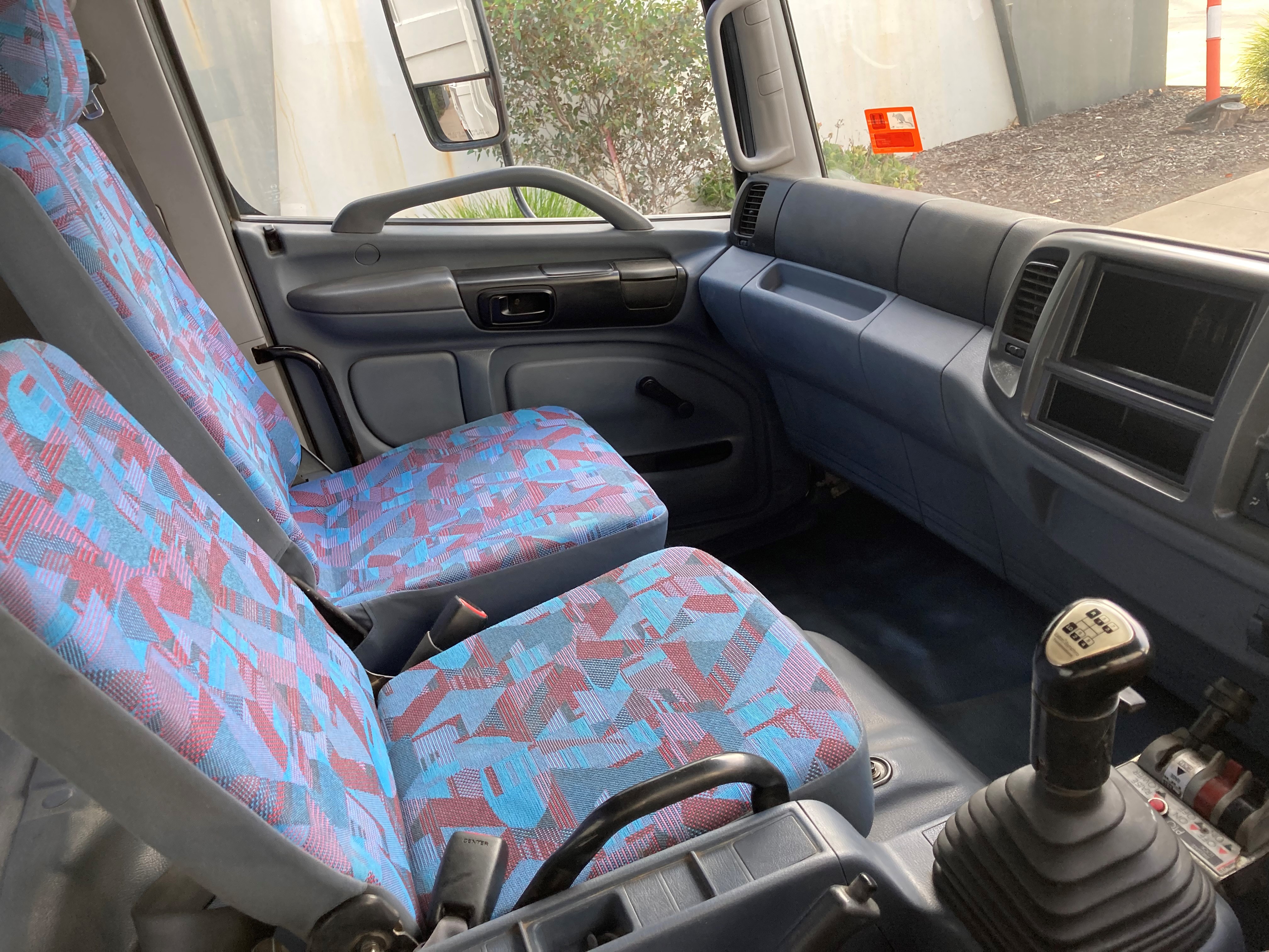 2003 HINO GH 8 TON TIPPER
