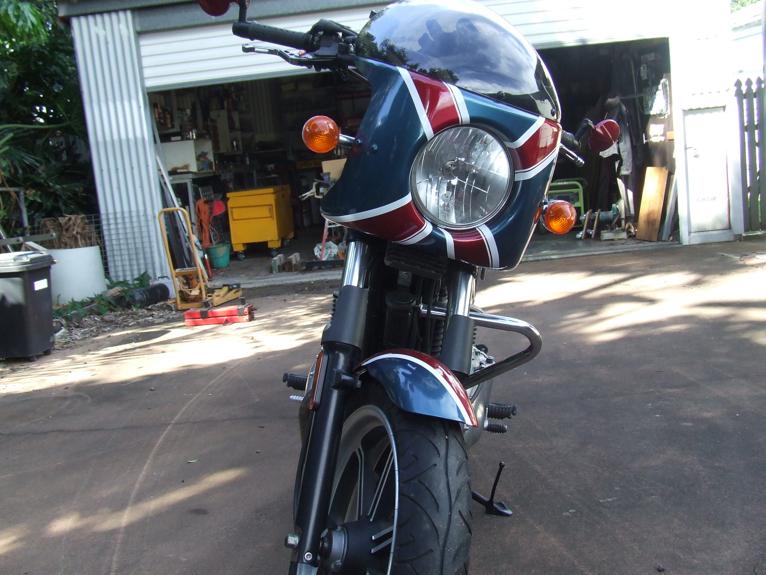2011 TRIUMPH BONNEVILLE T100 ROAD