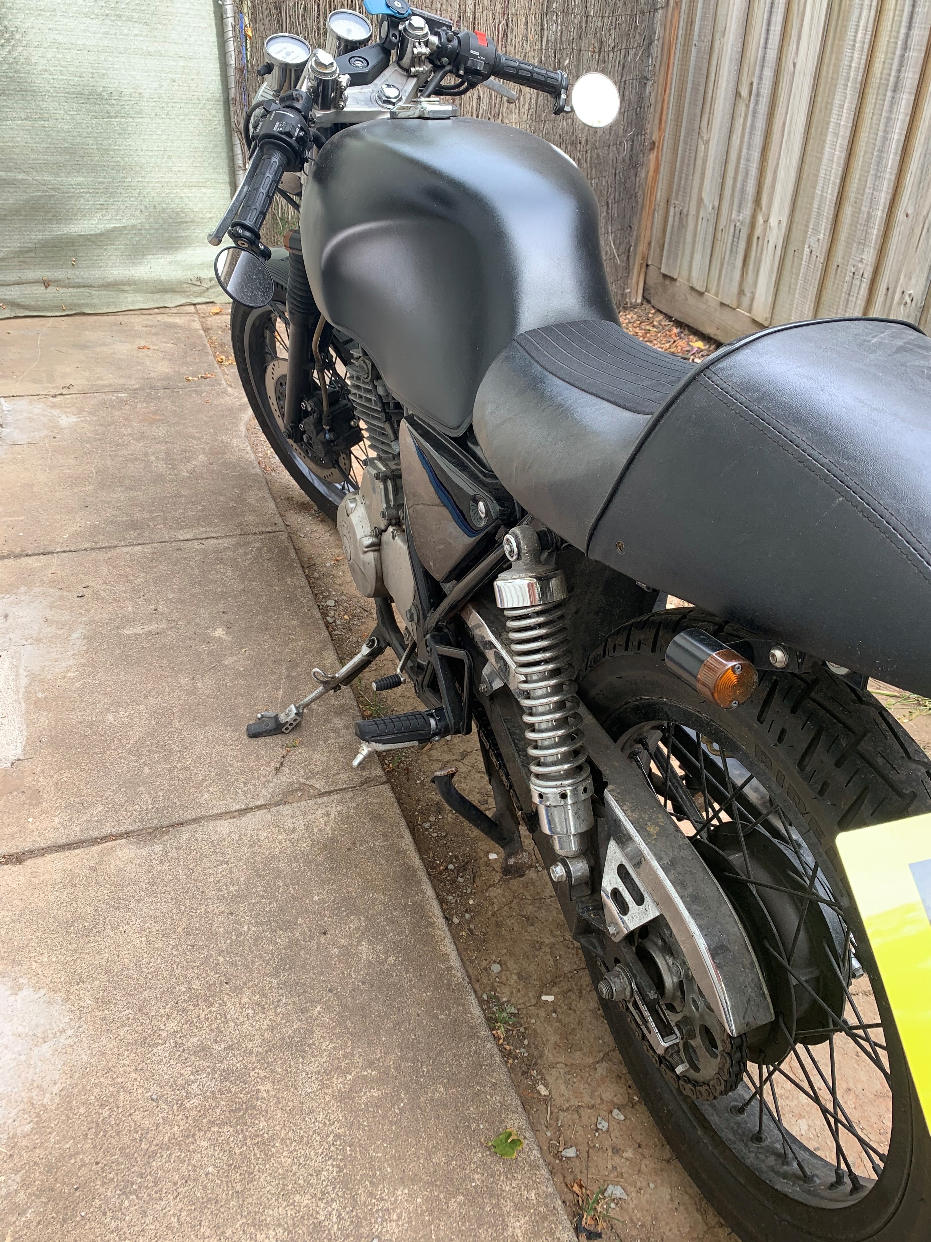 1985 HONDA GB400 ROAD