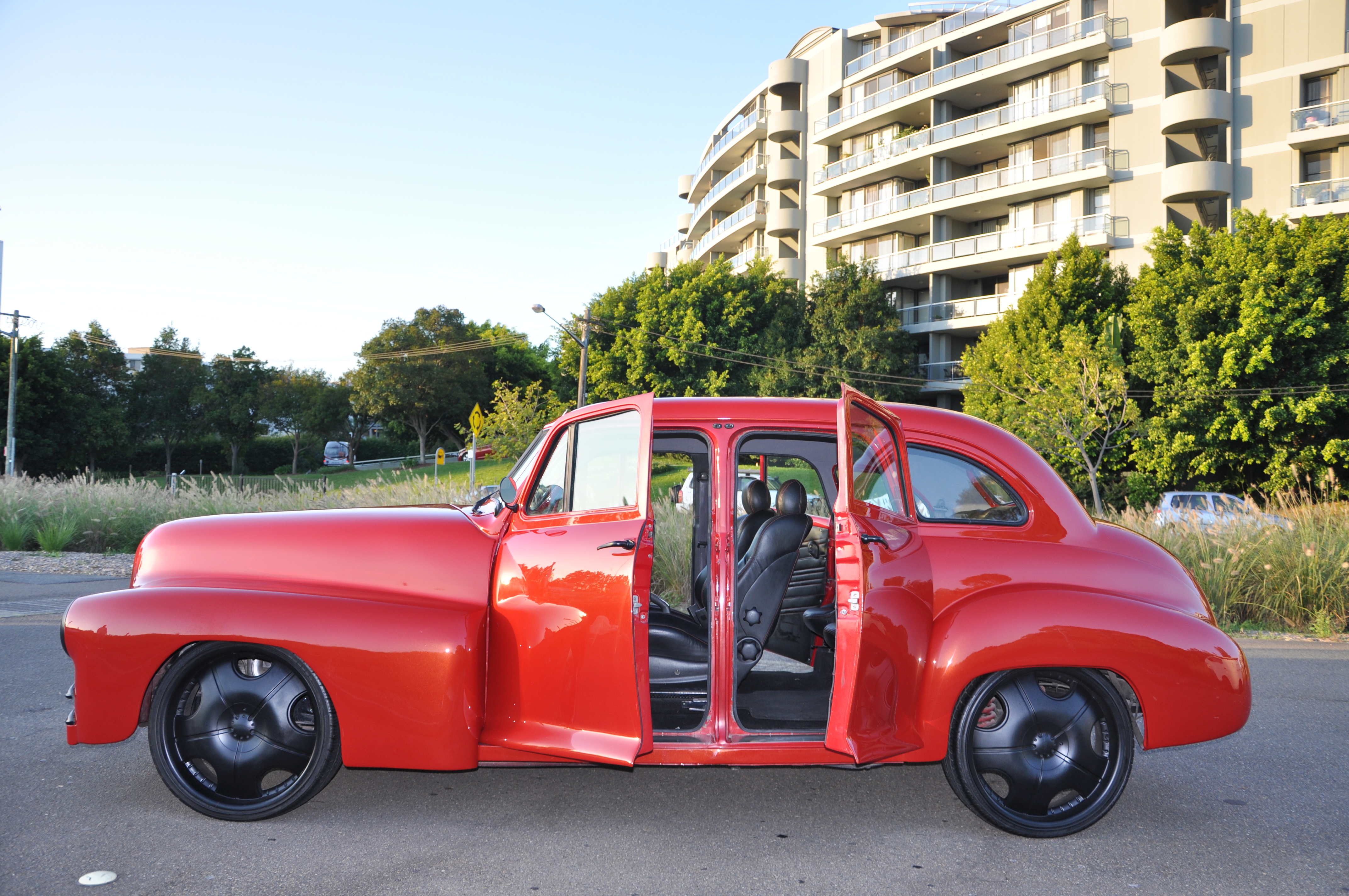 1948 PONTIAC SILVER STREAK SEDAN