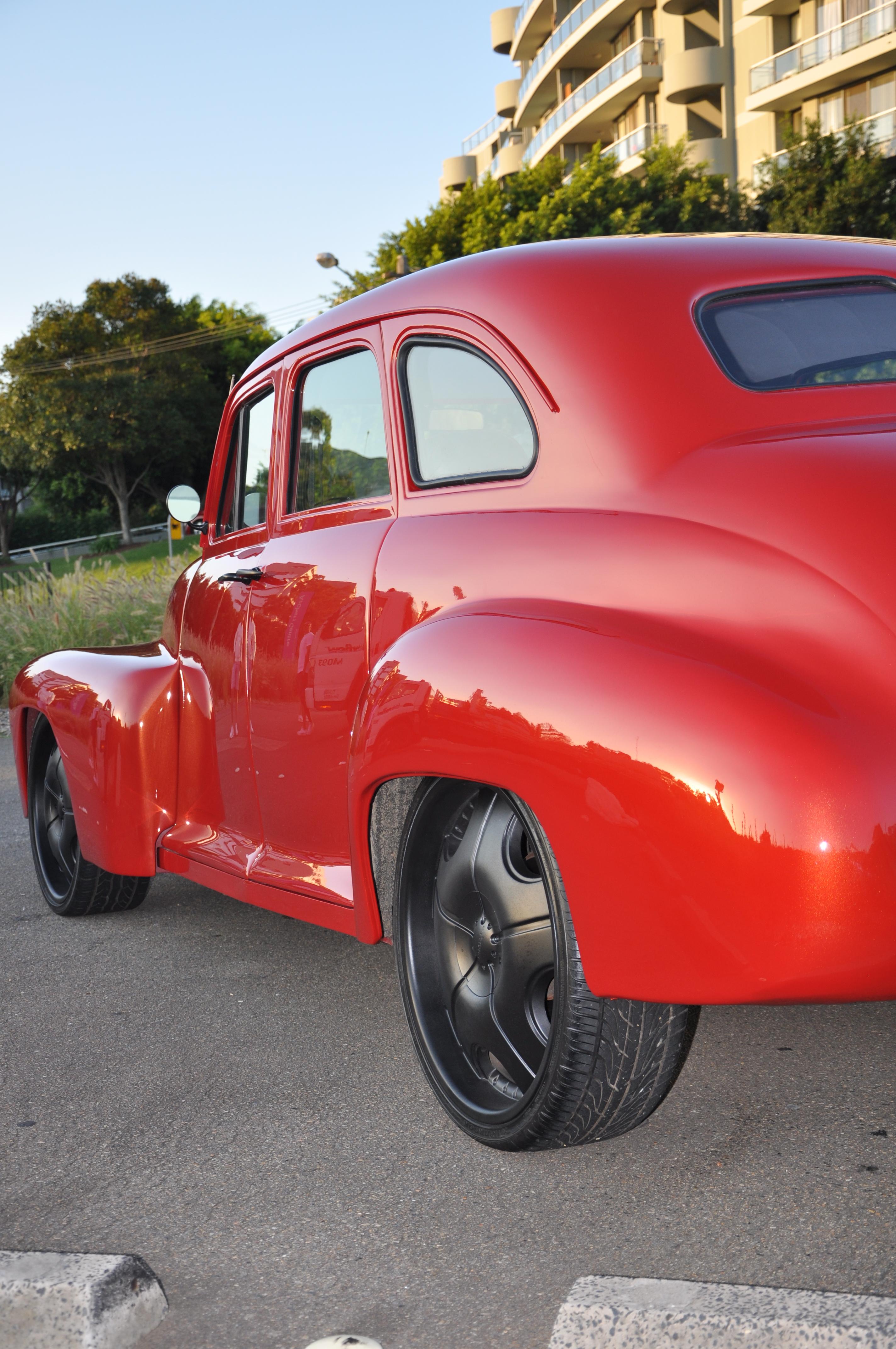 1948 PONTIAC SILVER STREAK SEDAN