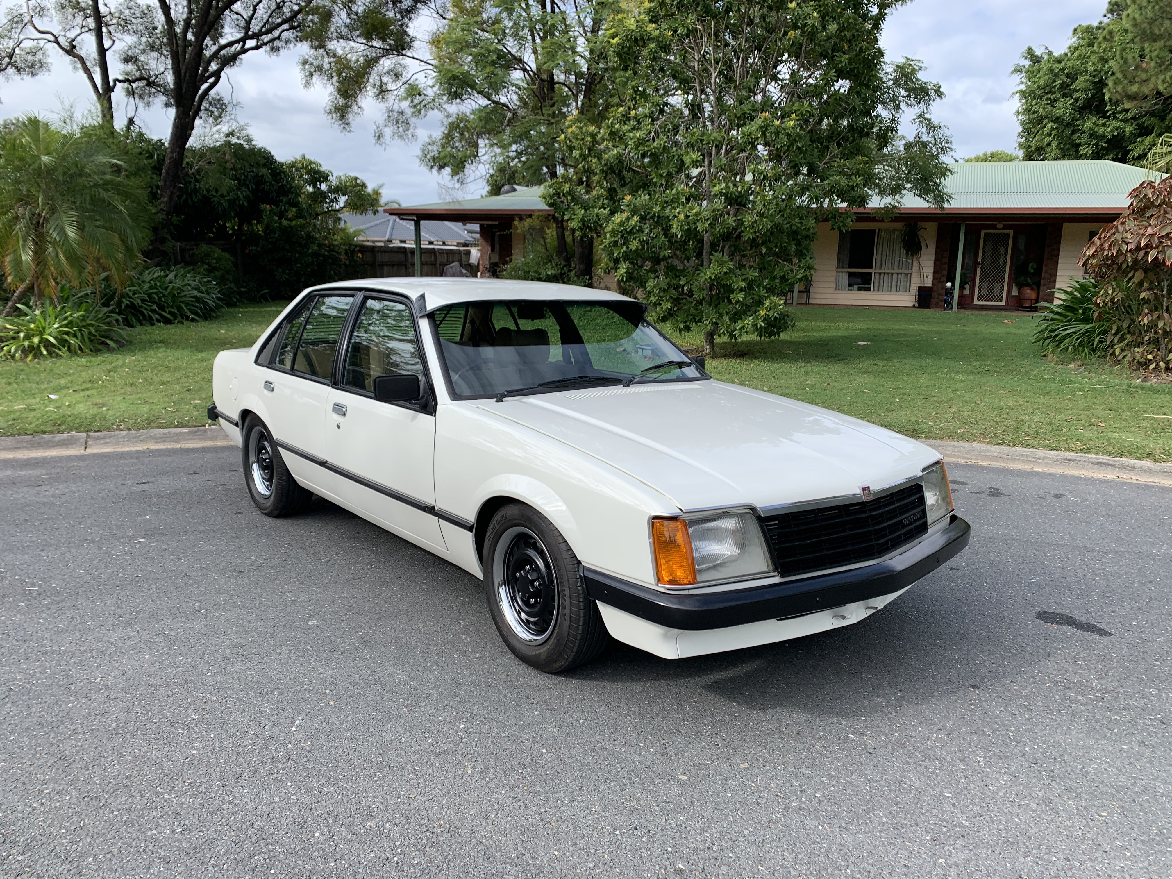 1979 HOLDEN COMMODORE VB SL SEDAN