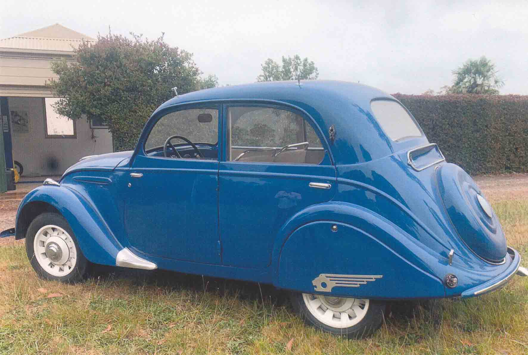 1938 PEUGEOT 202 SEDAN