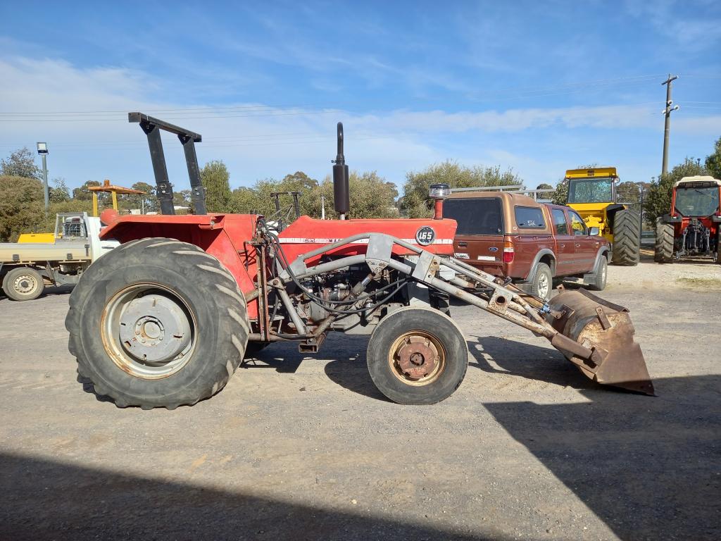 Massey Ferguson 165 FEL Tractor