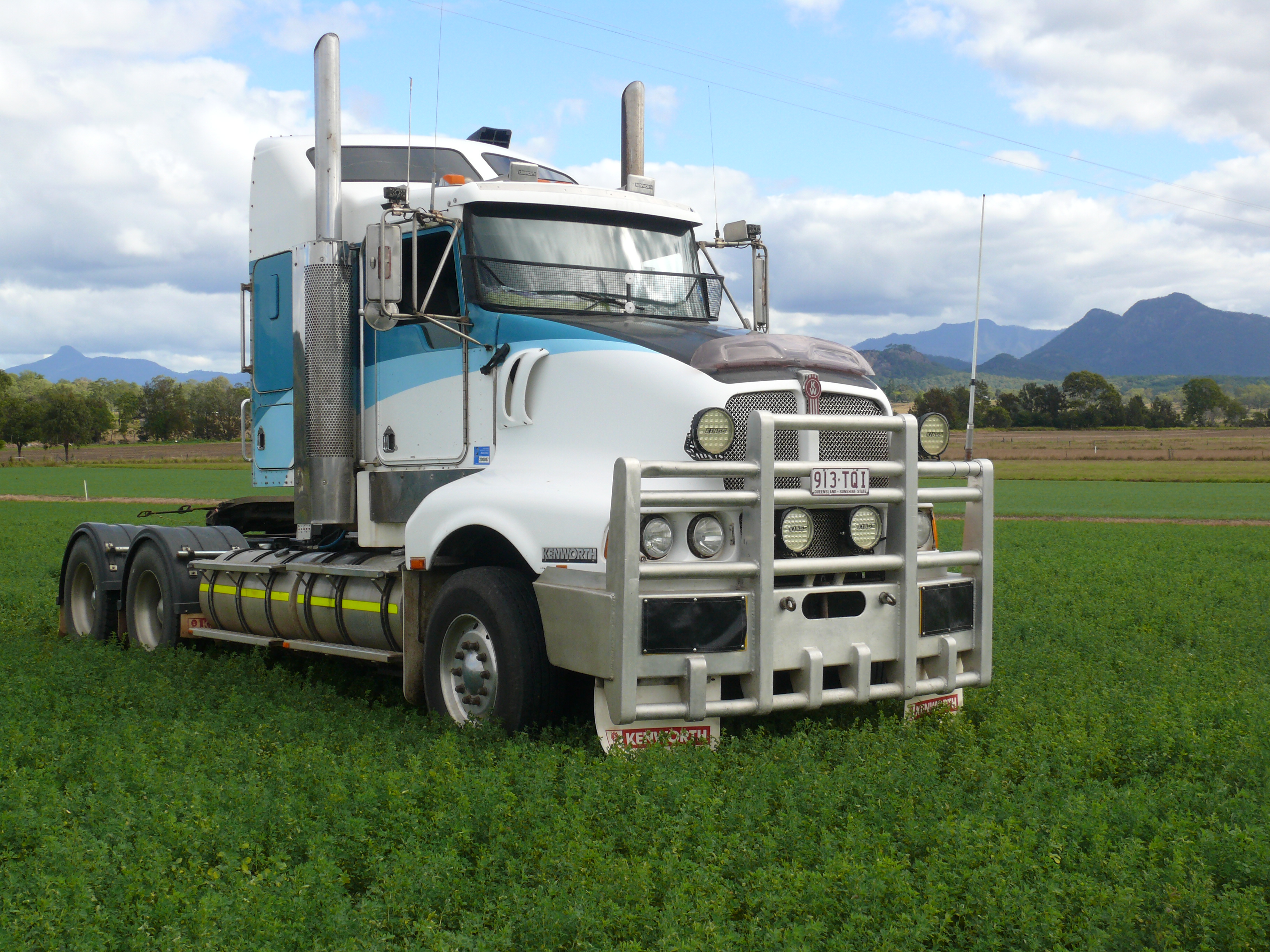 2005 KENWORTH T604 PRIME MOVER