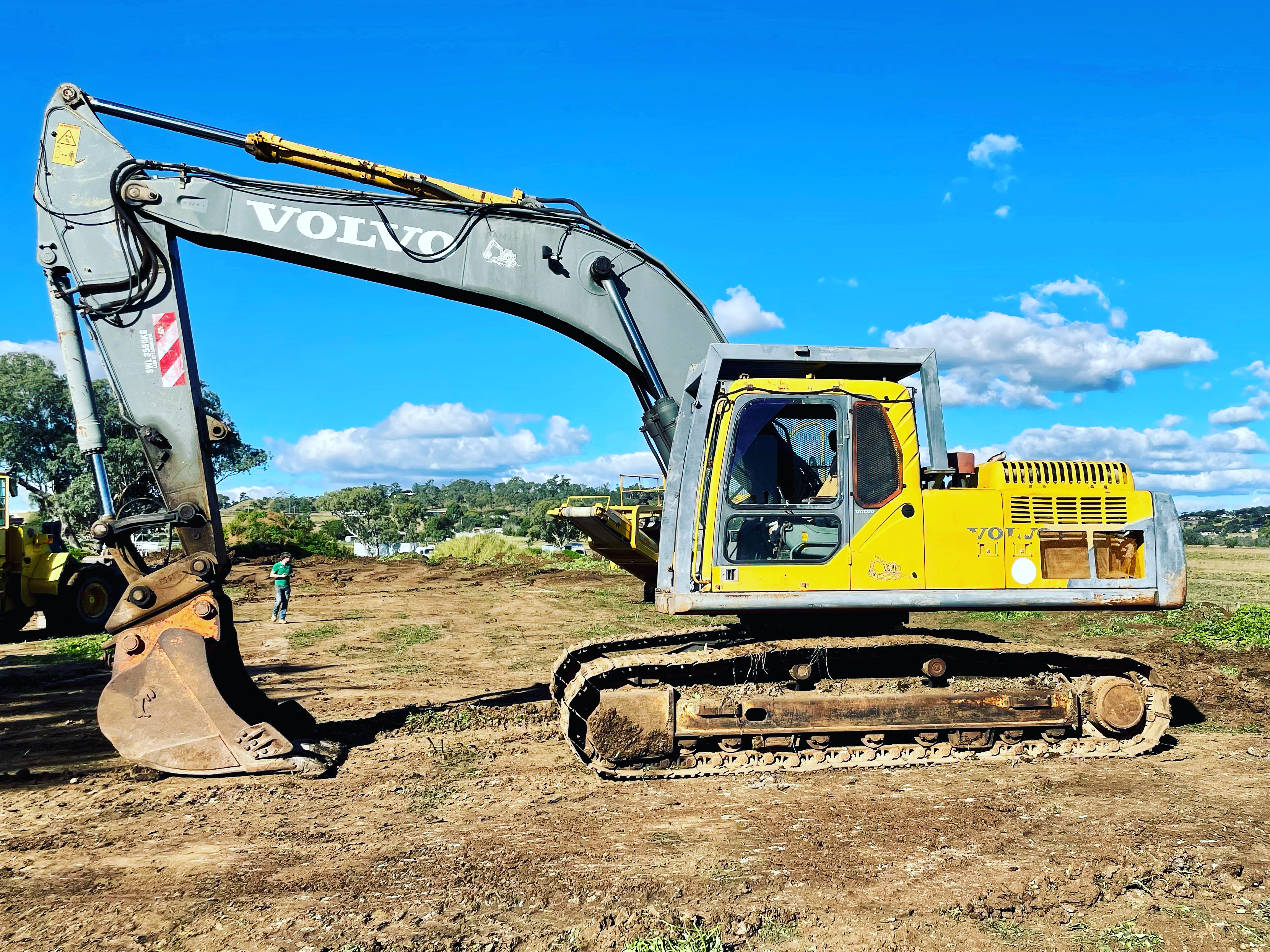 Volvo EC290 Excavator