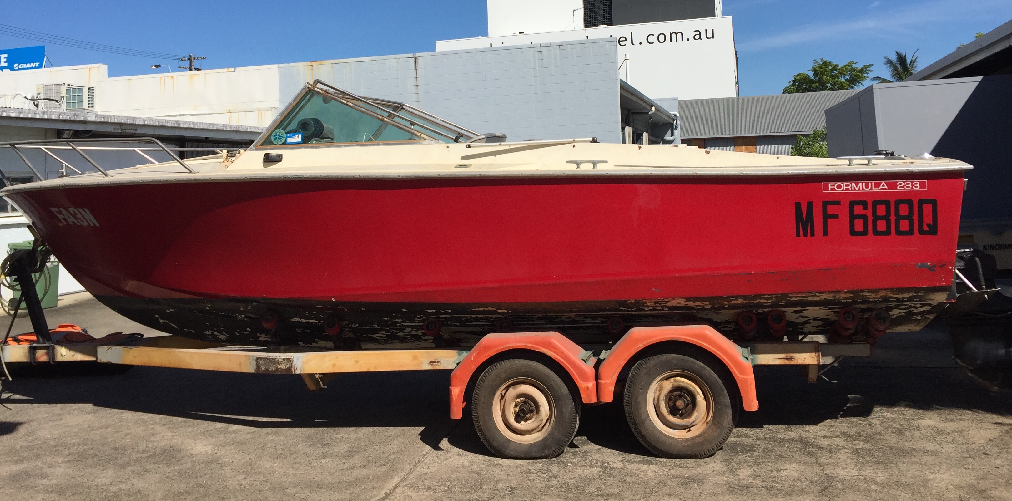 1973 HAINES HUNTER BOAT