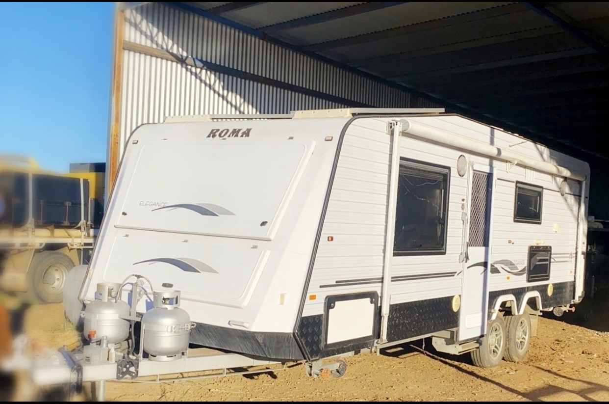2013 ROMA 21ft ELEGANCE CARAVAN