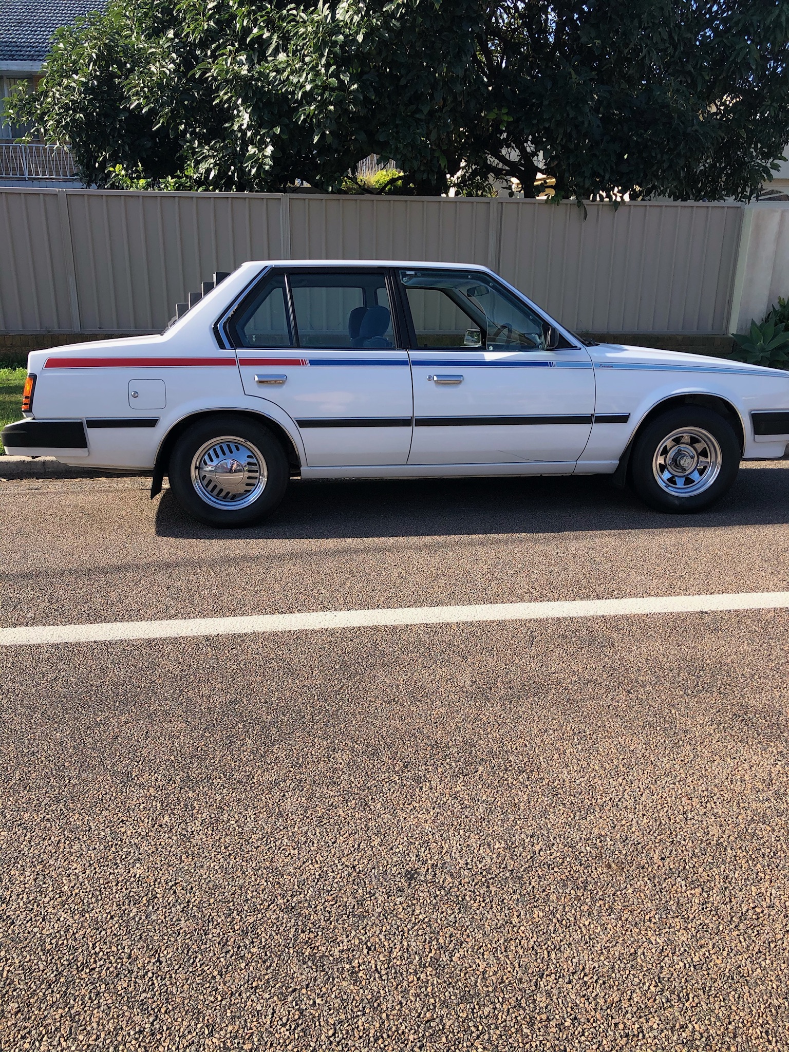 1984 TOYOTA CORONA CS-X EXECUTIVE SEDAN