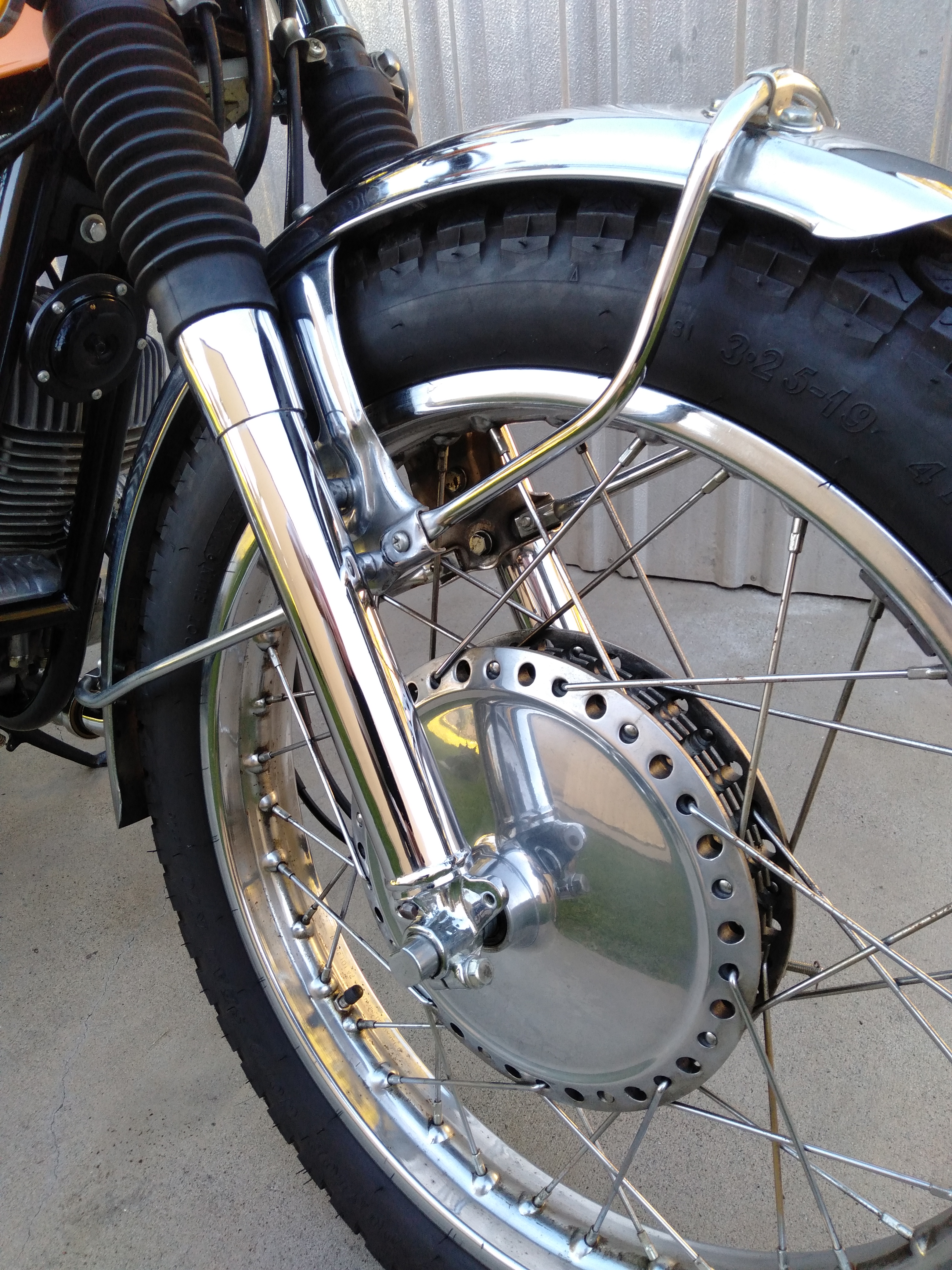 1972 SUZUKI T500 TITAN ROAD