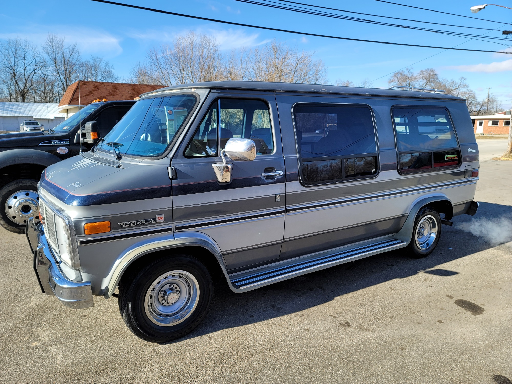 1986 GMC VANDURA G2500 VAN 