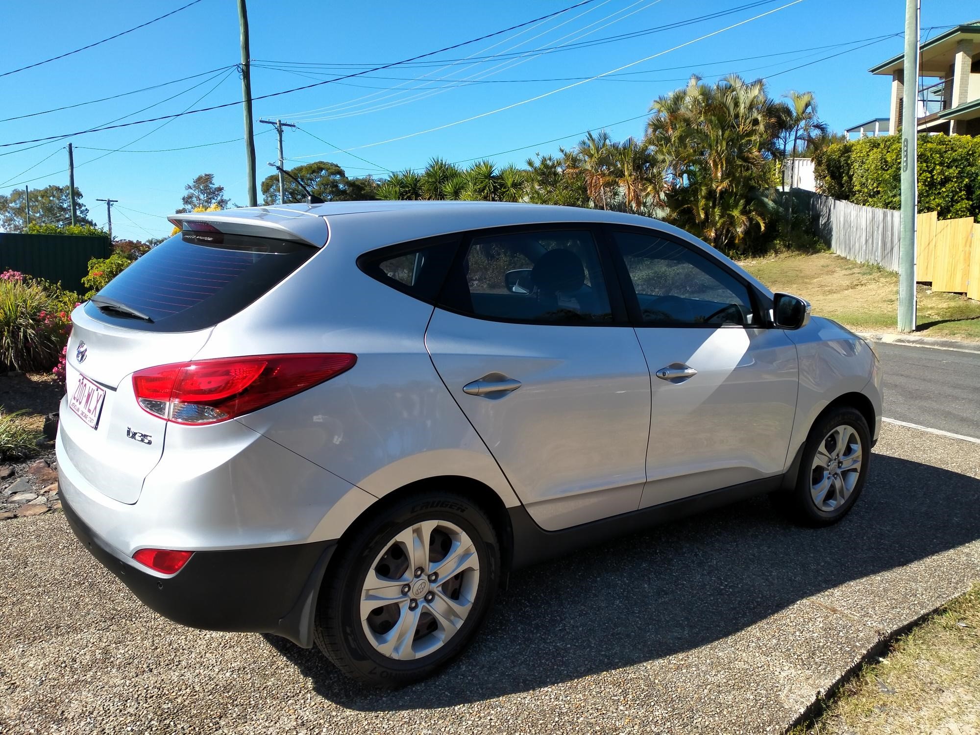 2011 HYUNDAI iX35 LM MY11 ACTIVE (FWD) 5 SP MANUAL 4D WAGON