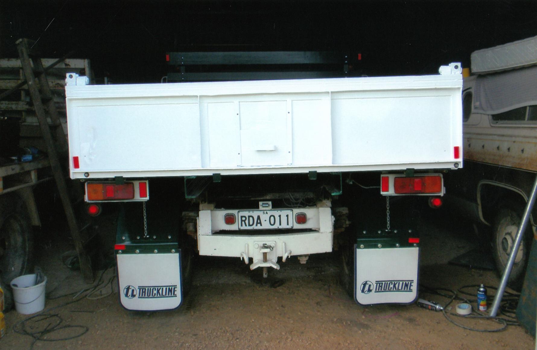 1958 CHEVROLET VIKING SERIES 40 TIPPER