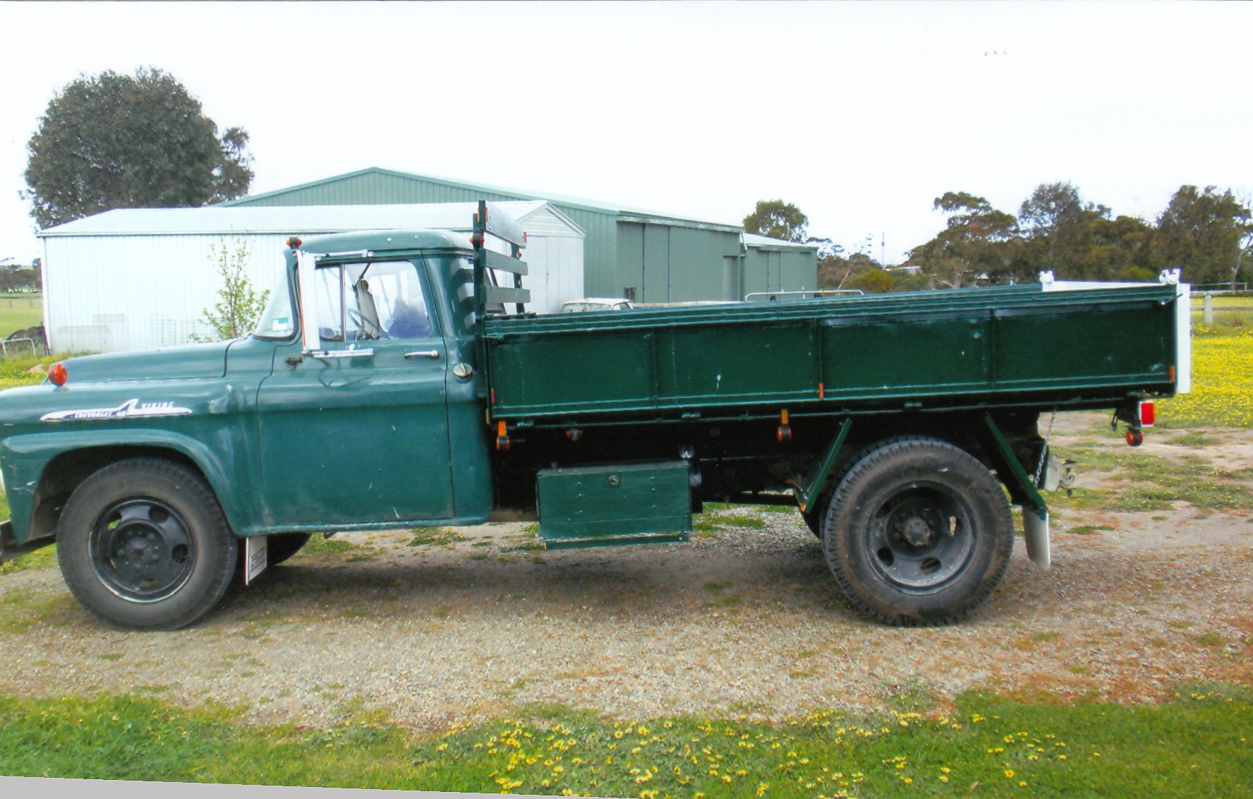 1958 CHEVROLET VIKING SERIES 40 TIPPER