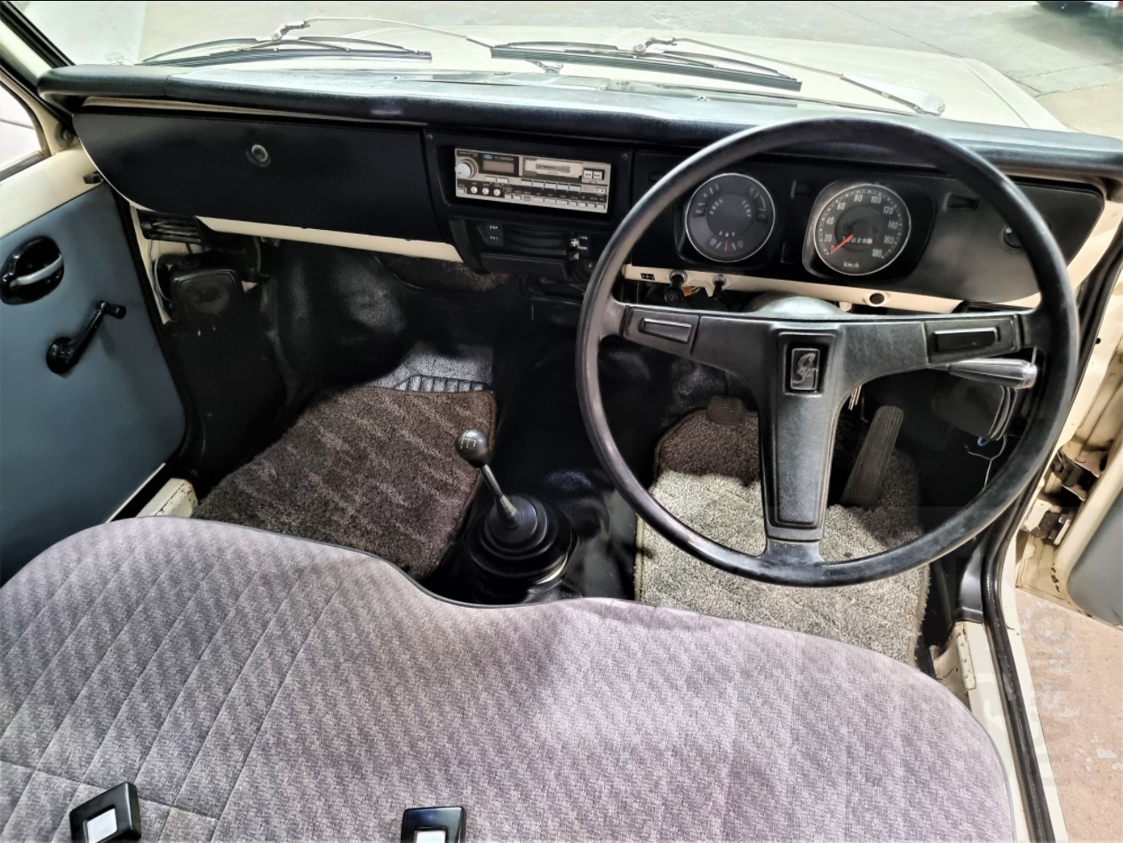 1976 MAZDA 1000 UTILITY