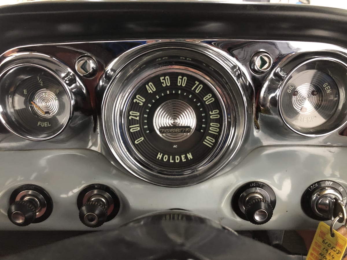 1960 HOLDEN FB SPECIAL SERIES SEDAN