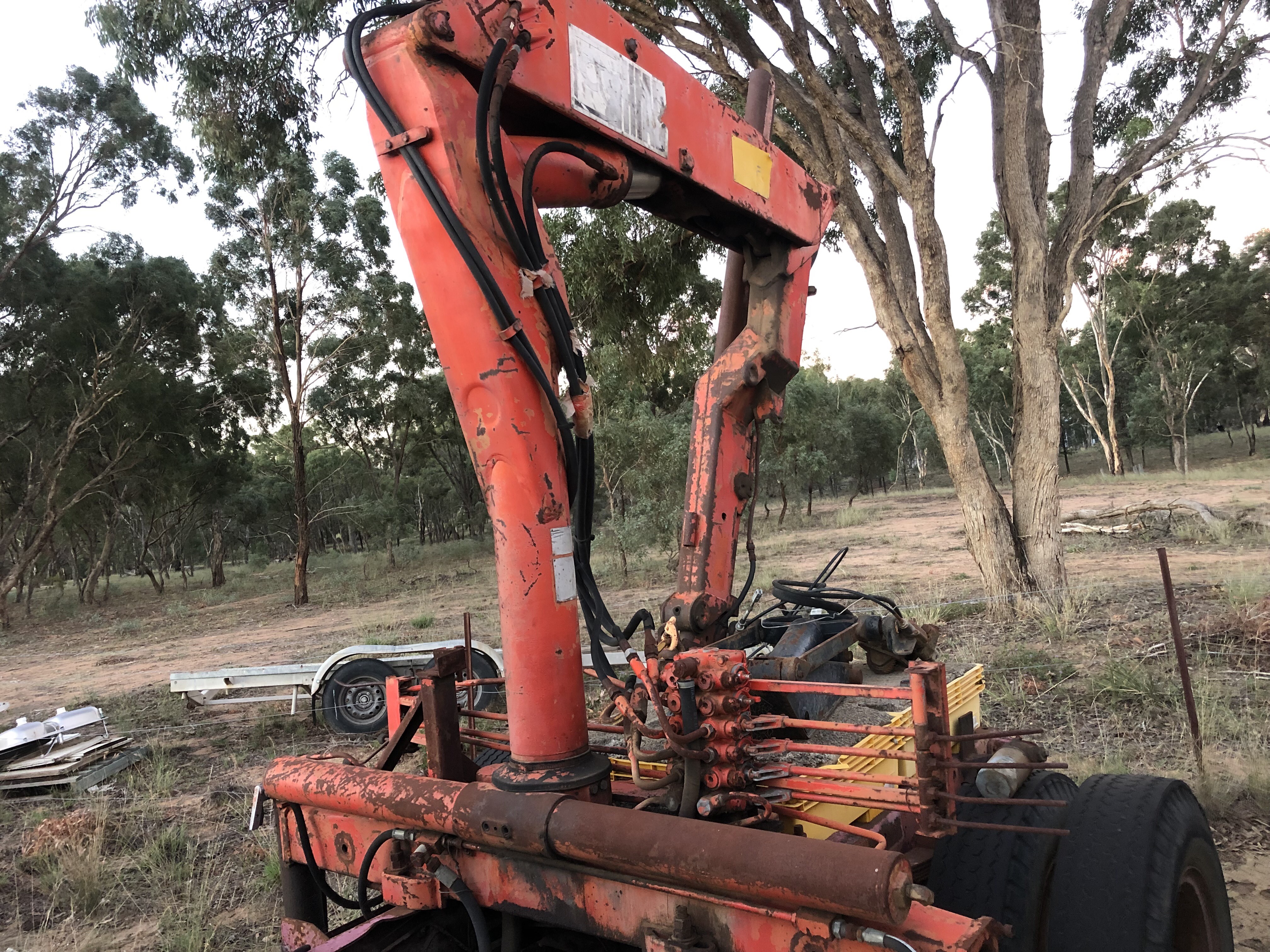 HIAB TRUCK MOUNTED CRANE