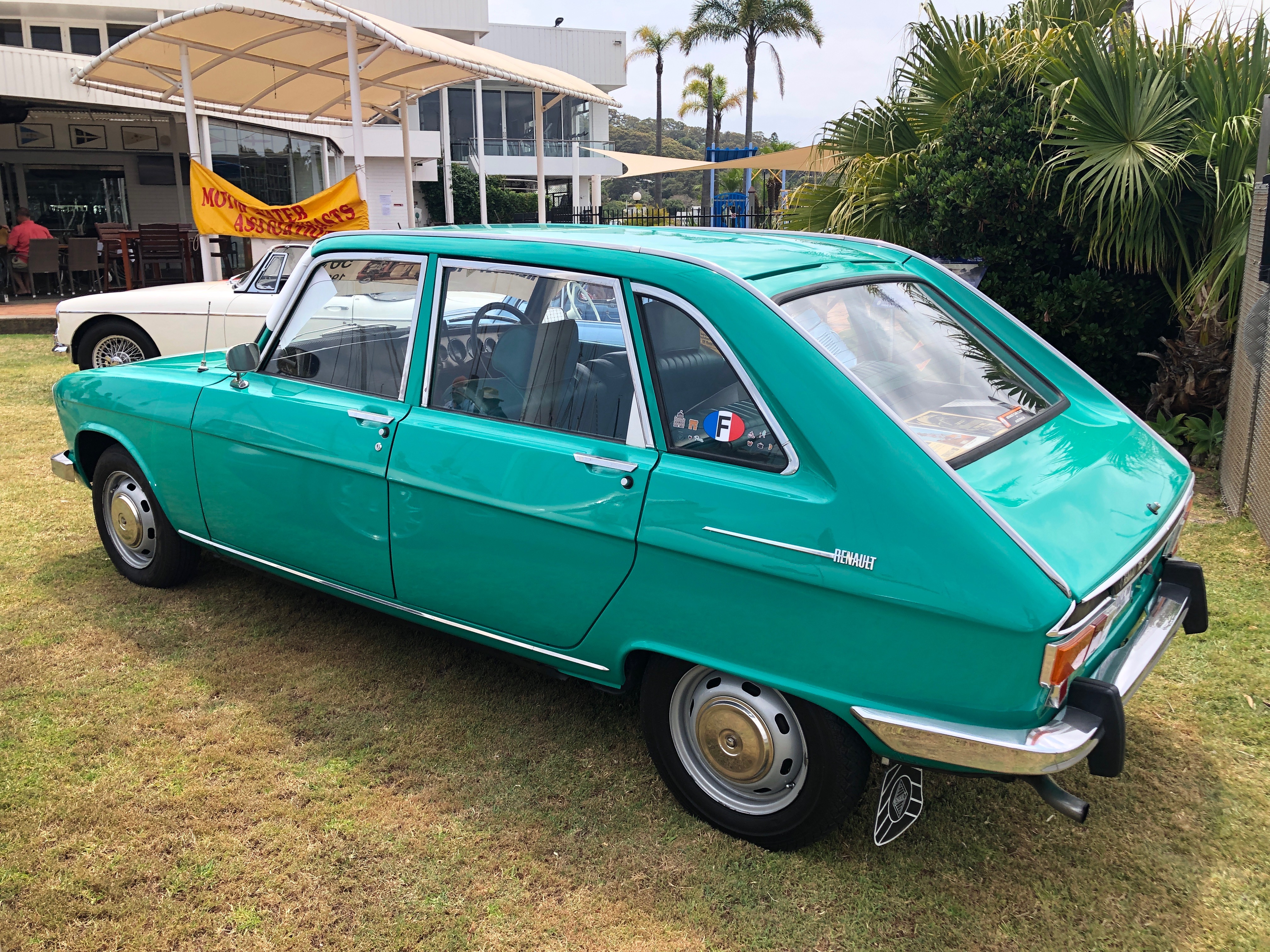 1973 RENAULT 16 TS SEDAN