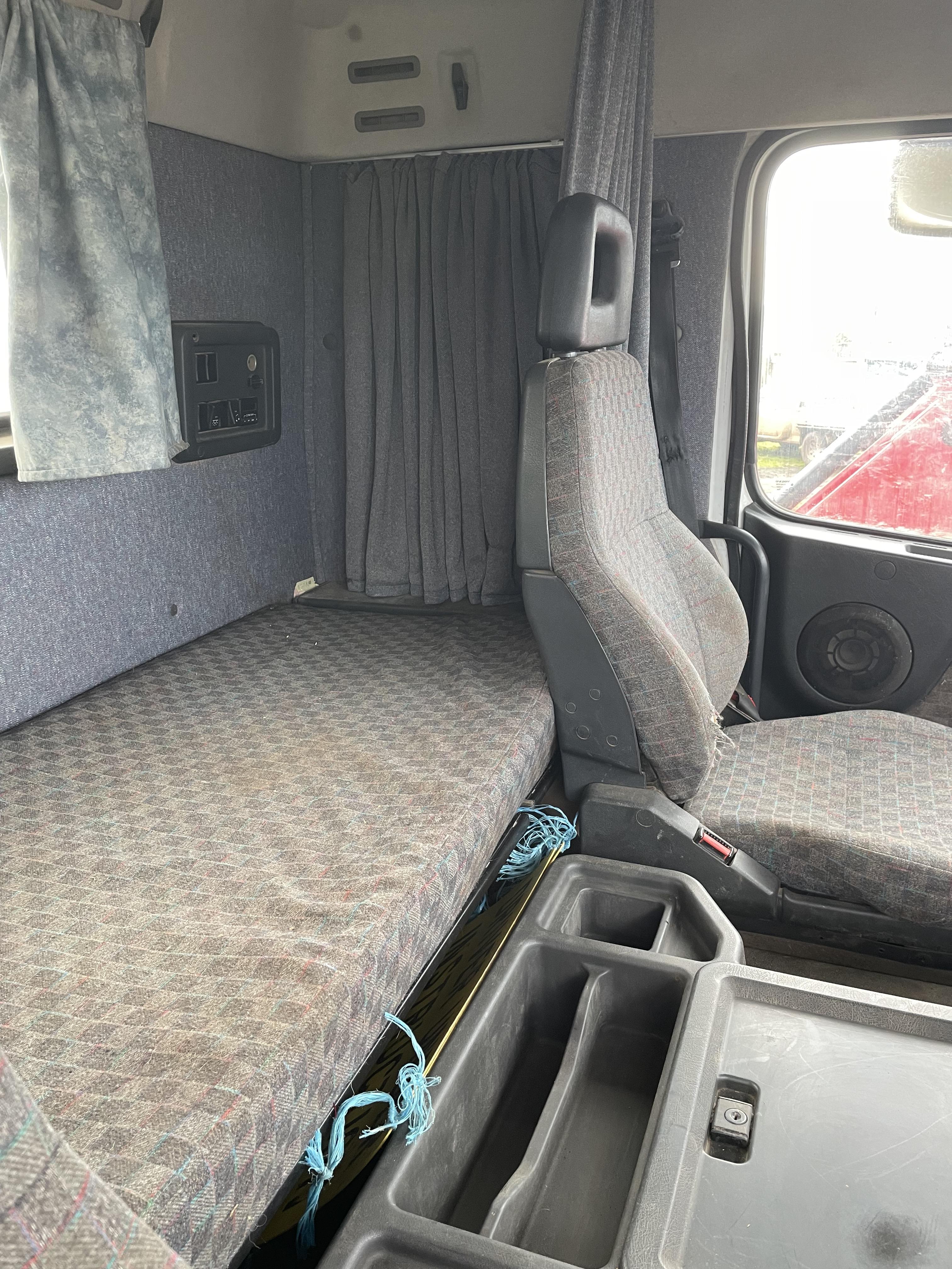 1994 VOLVO FH12 PRIME MOVER 