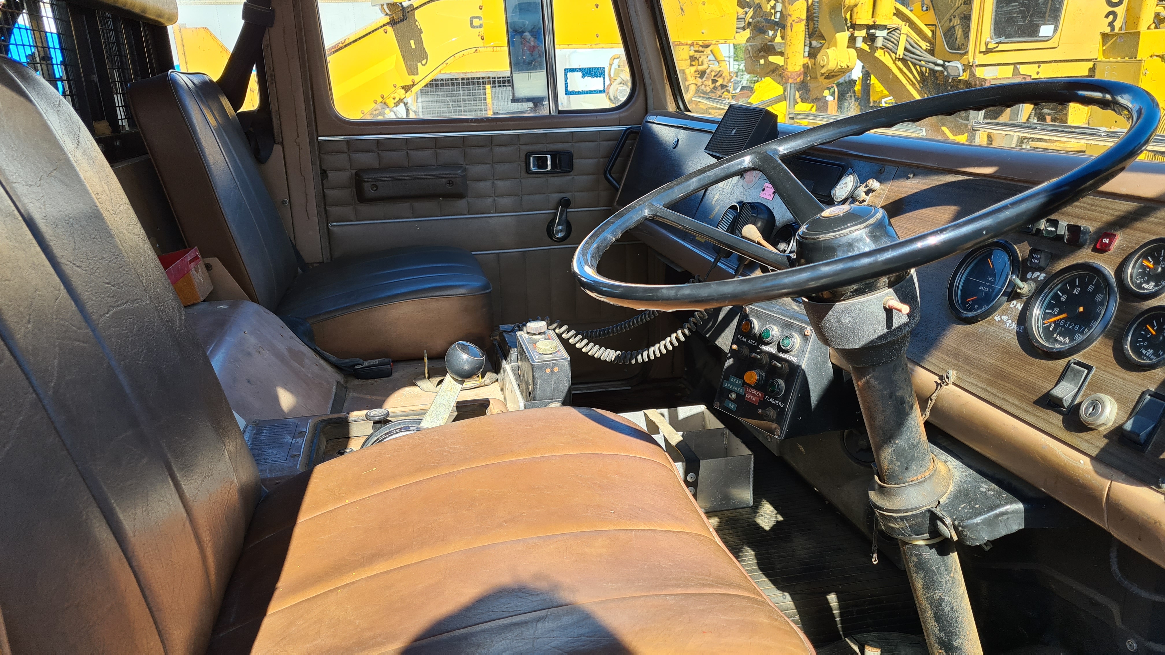 1980 INTERNATIONAL ACCO FIRE TRUCK 